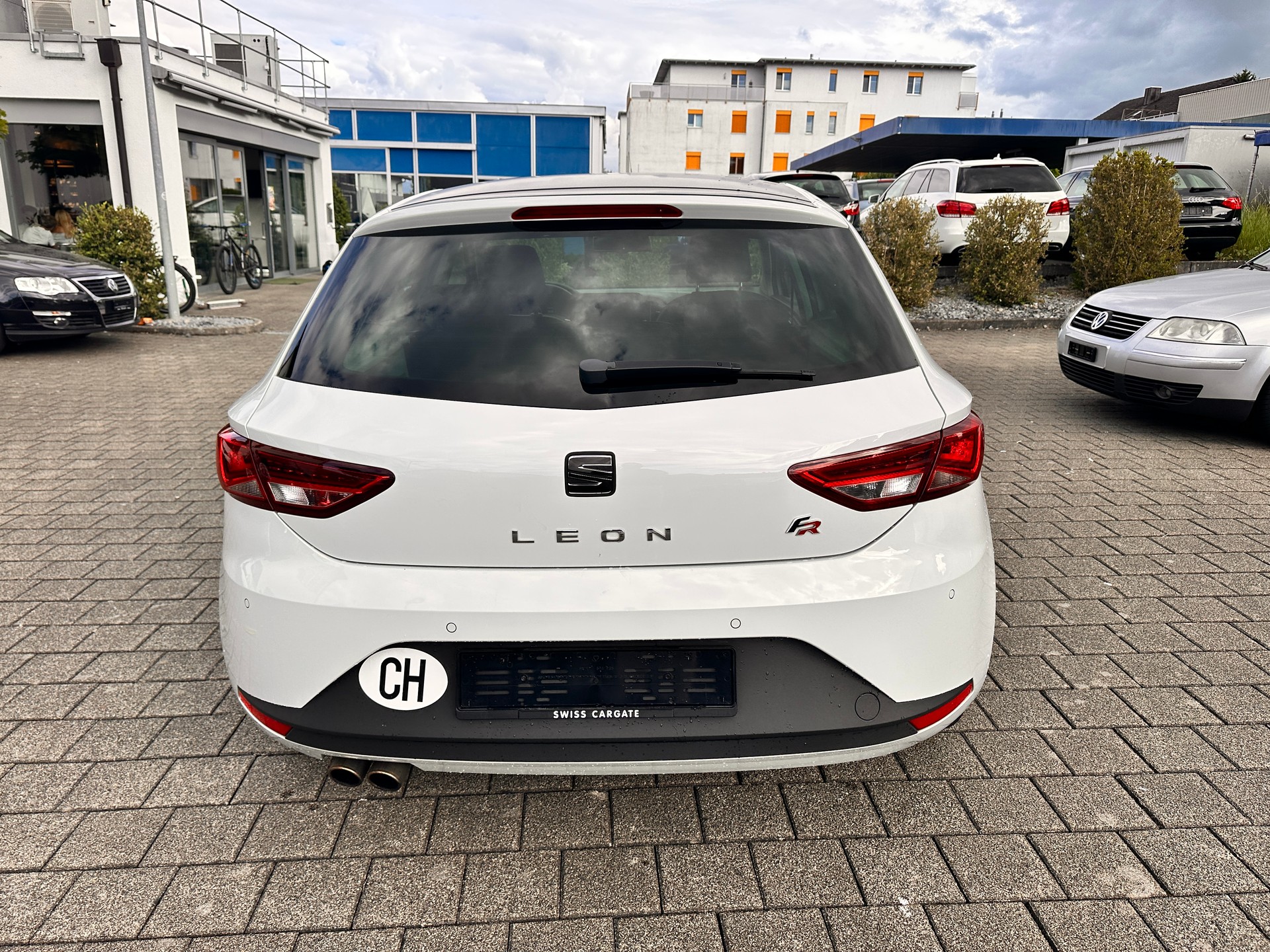 SEAT Leon 1.4 TSI FR-image-11