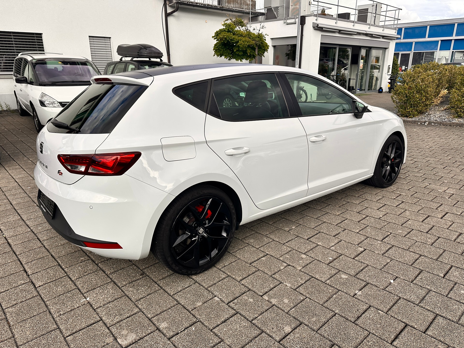 SEAT Leon 1.4 TSI FR-showroom-element-1