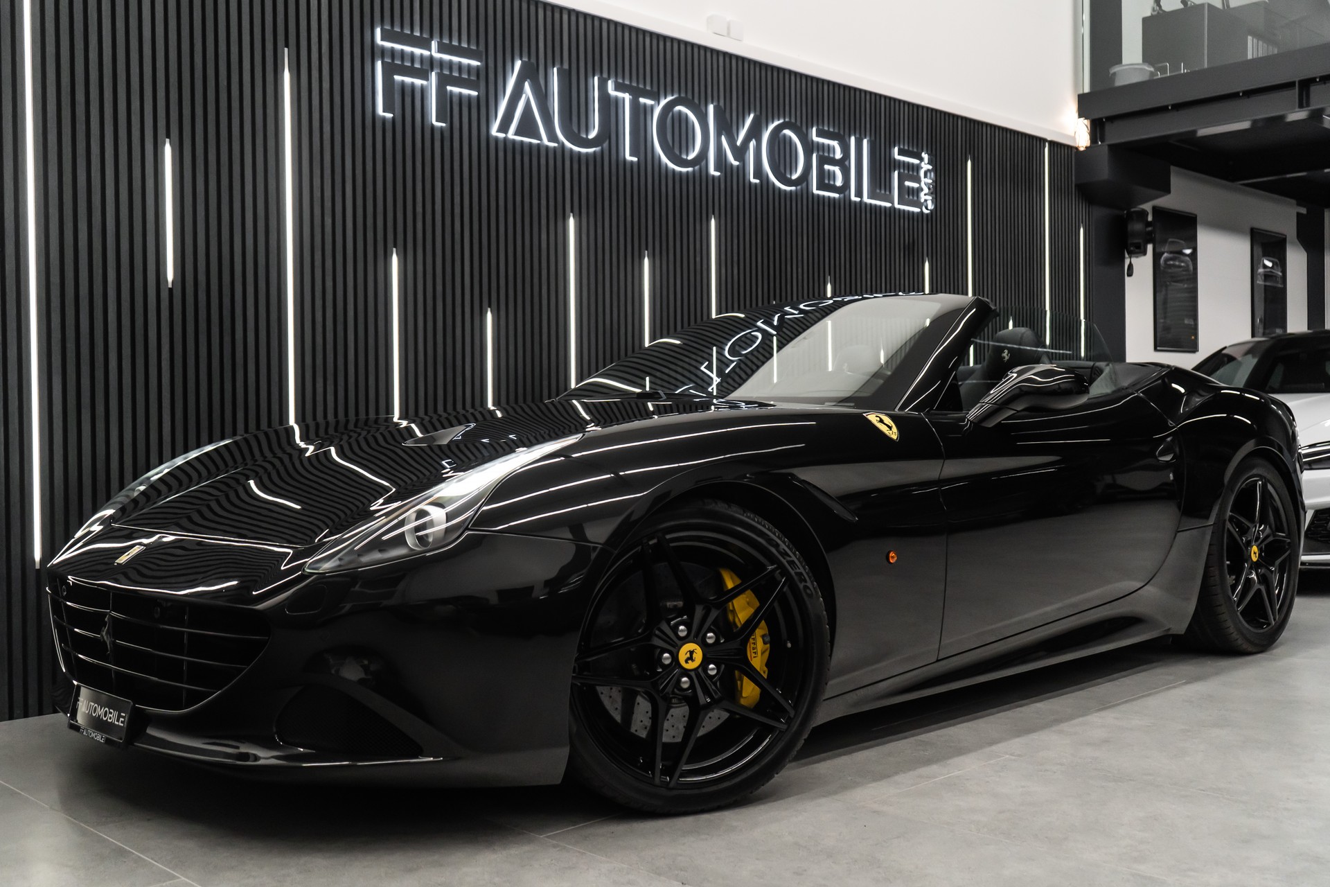 FERRARI California 3.9 V8 T