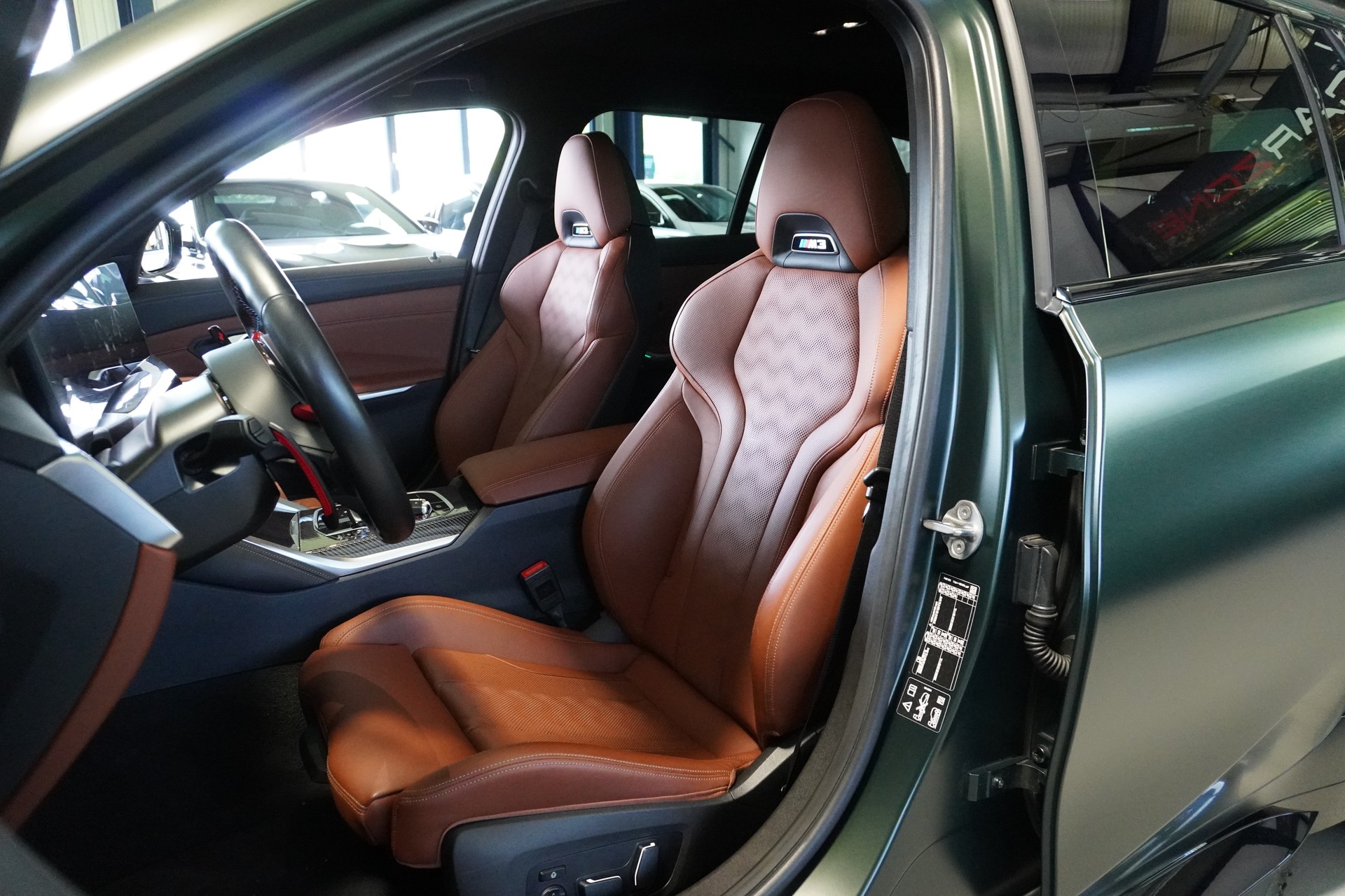 BMW M3 Touring xDrive Competition M // SONDERLACKIERUNG FROZEN DEEP GREEN // AKRAPOVIC SPORTAUSPUFF //-image-10