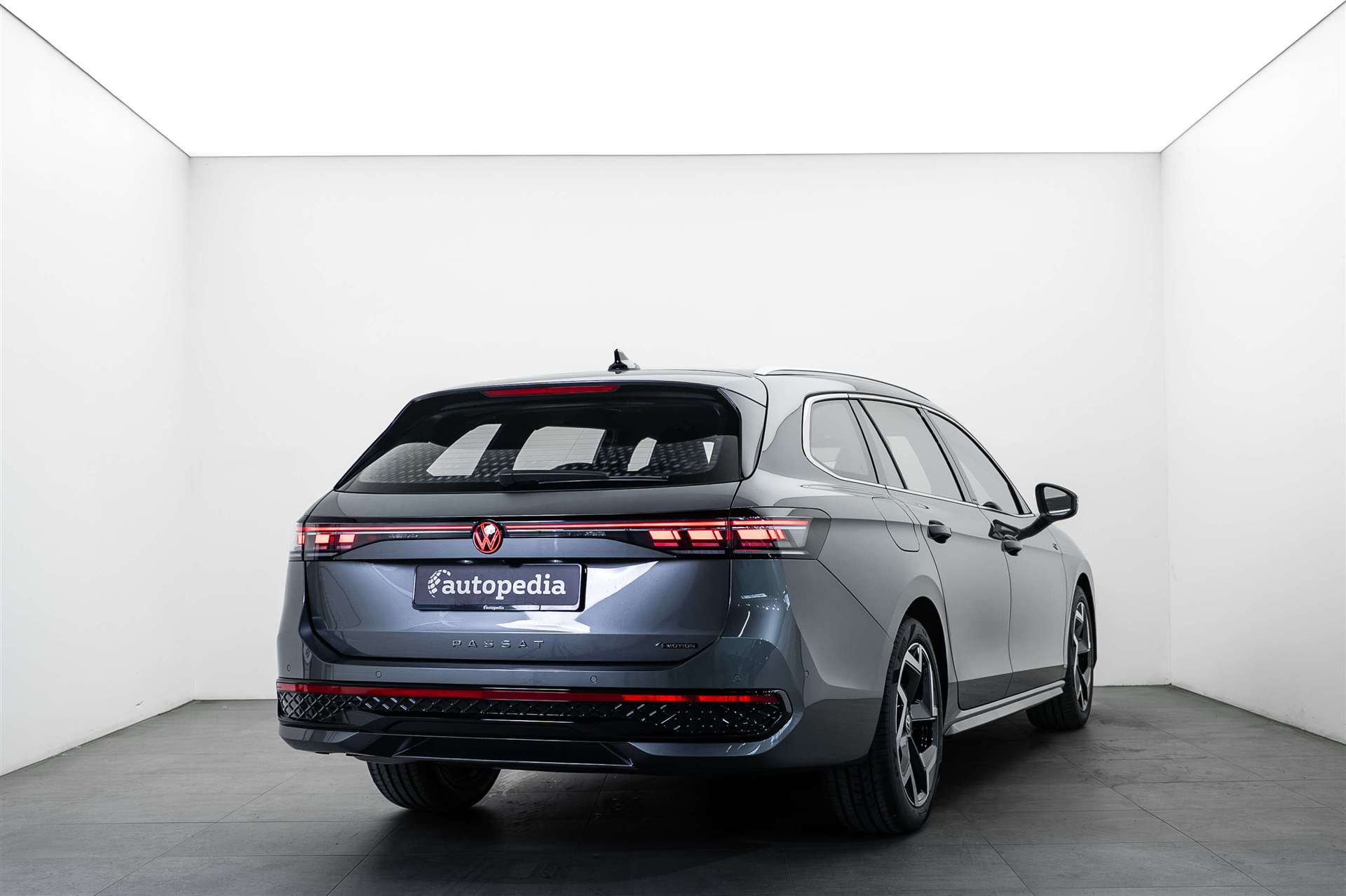 VW Passat Variant 2.0 TDi evo R-Line 4Motion DSG-Automat-showroom-element-2