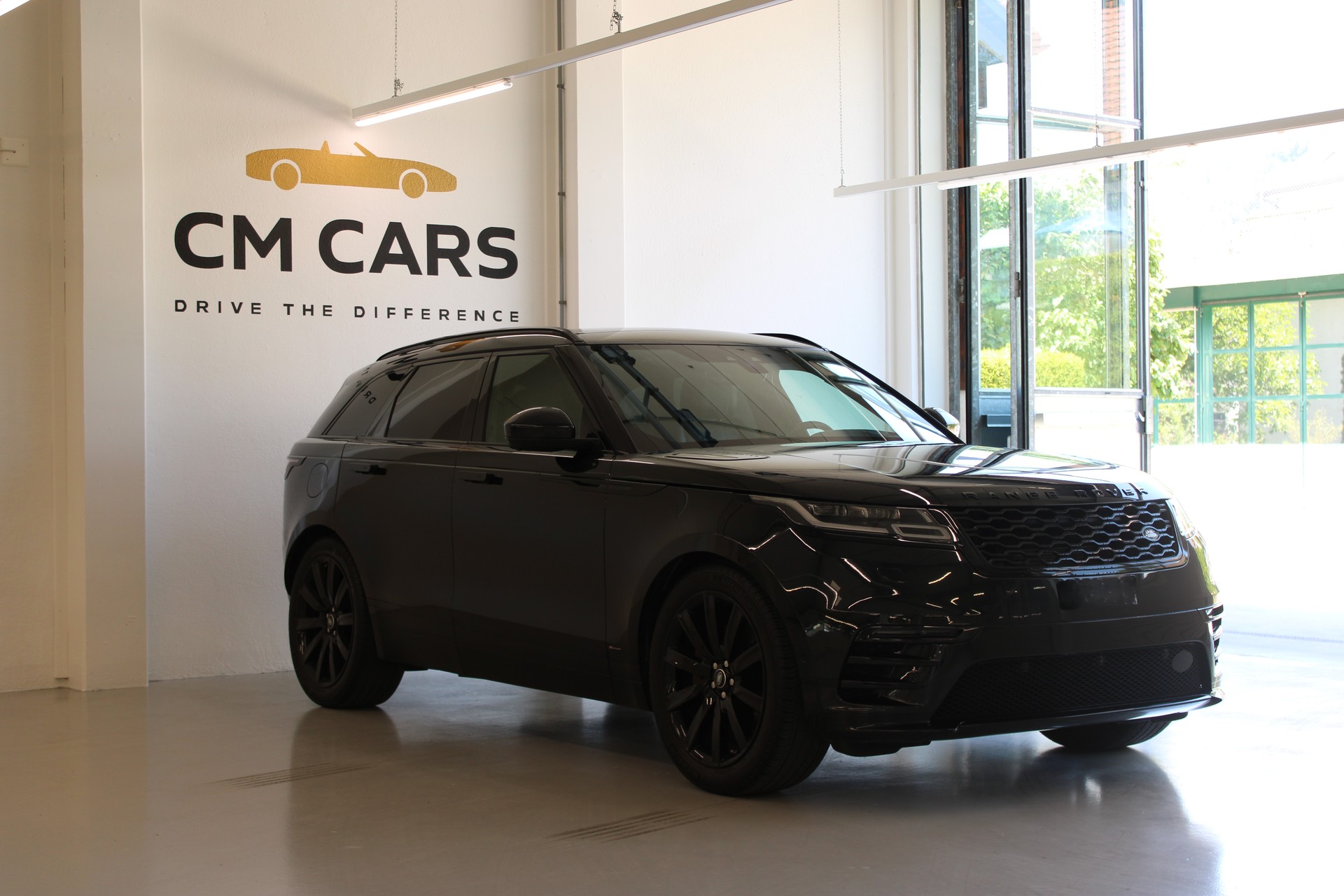 LAND ROVER Range Rover Velar R-Dynamic D 300 Automatic-showroom-element-2