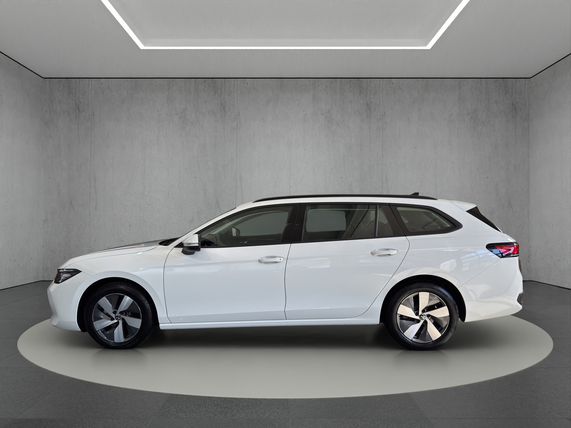 VW Passat Variant 1.5 eTSI DSG "RF.-Kamera-ACC"-showroom-element-2