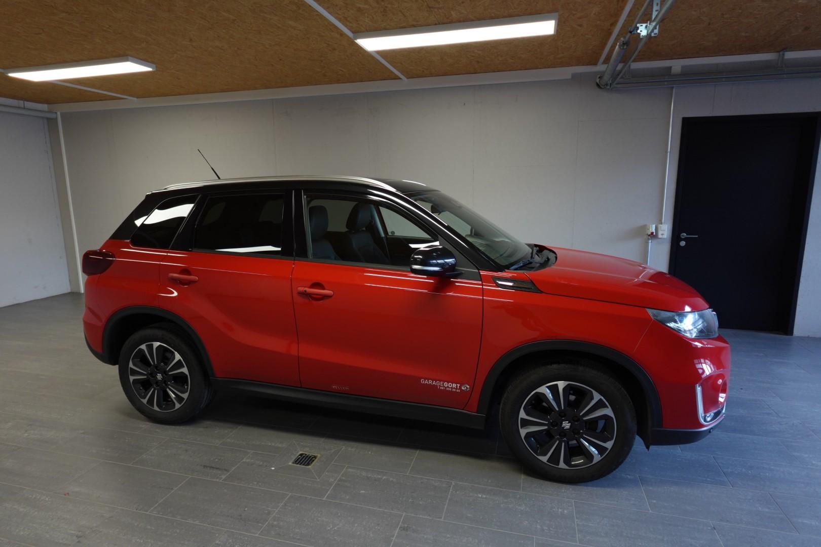 SUZUKI Vitara 1.4 T Compact Top 4x4-image-4