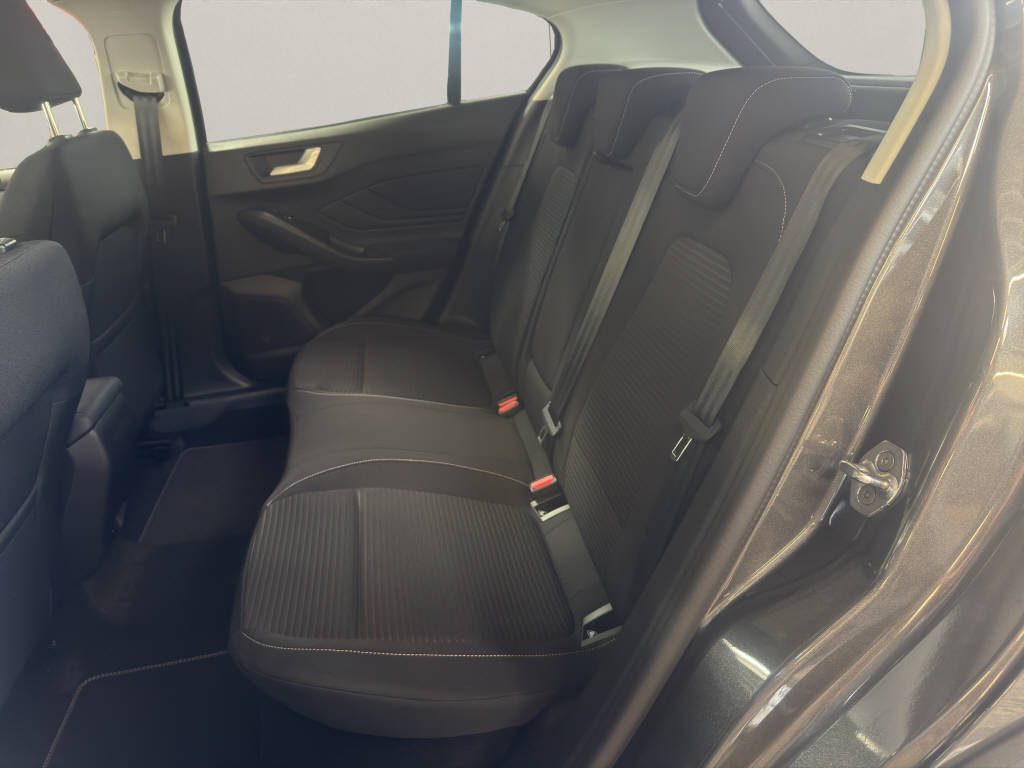 FORD Focus 1.0i EcoBoost Hybrid 155 Act Active X-image-10