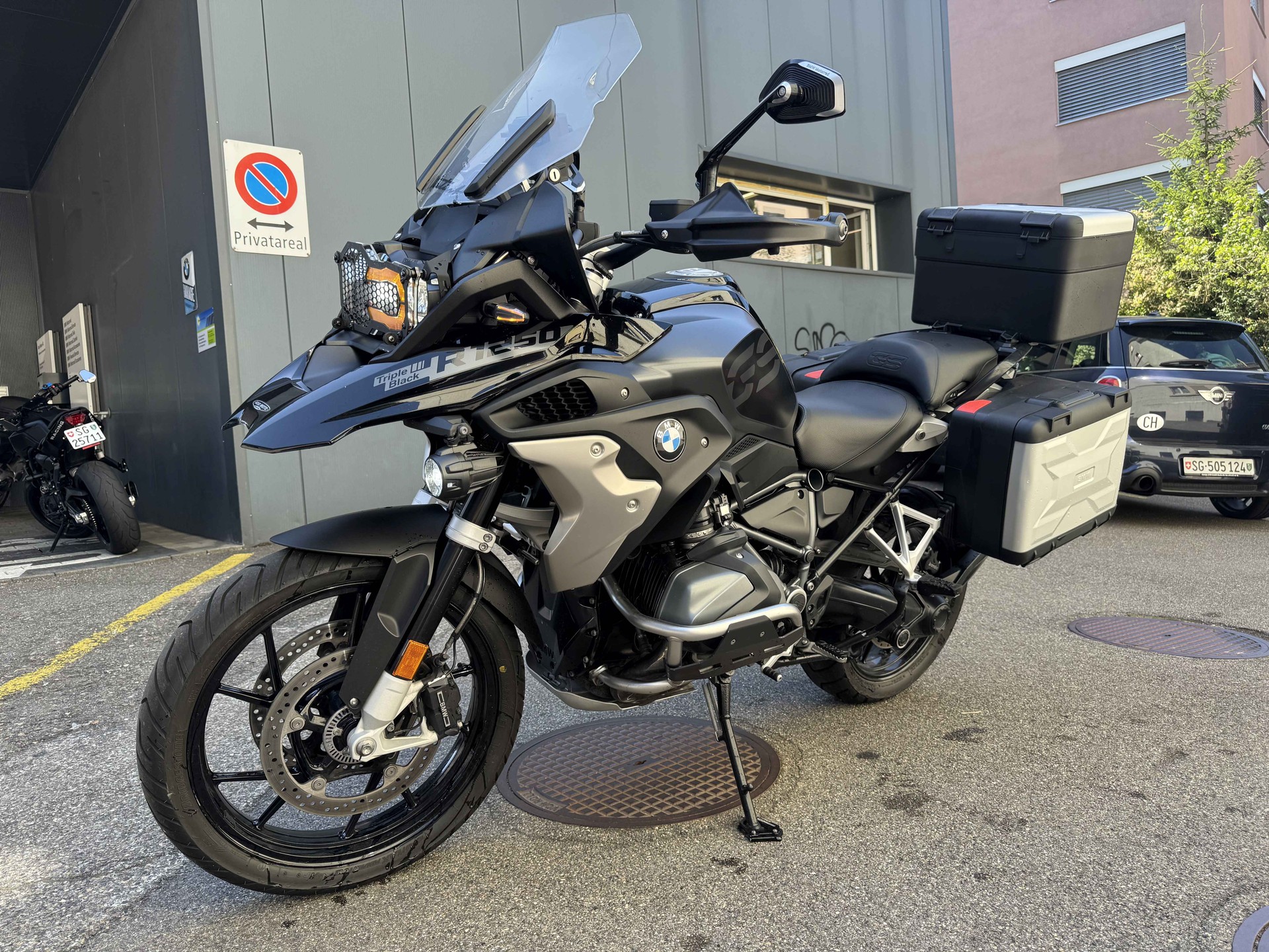 BMW R 1250 GS Adventure-image-0