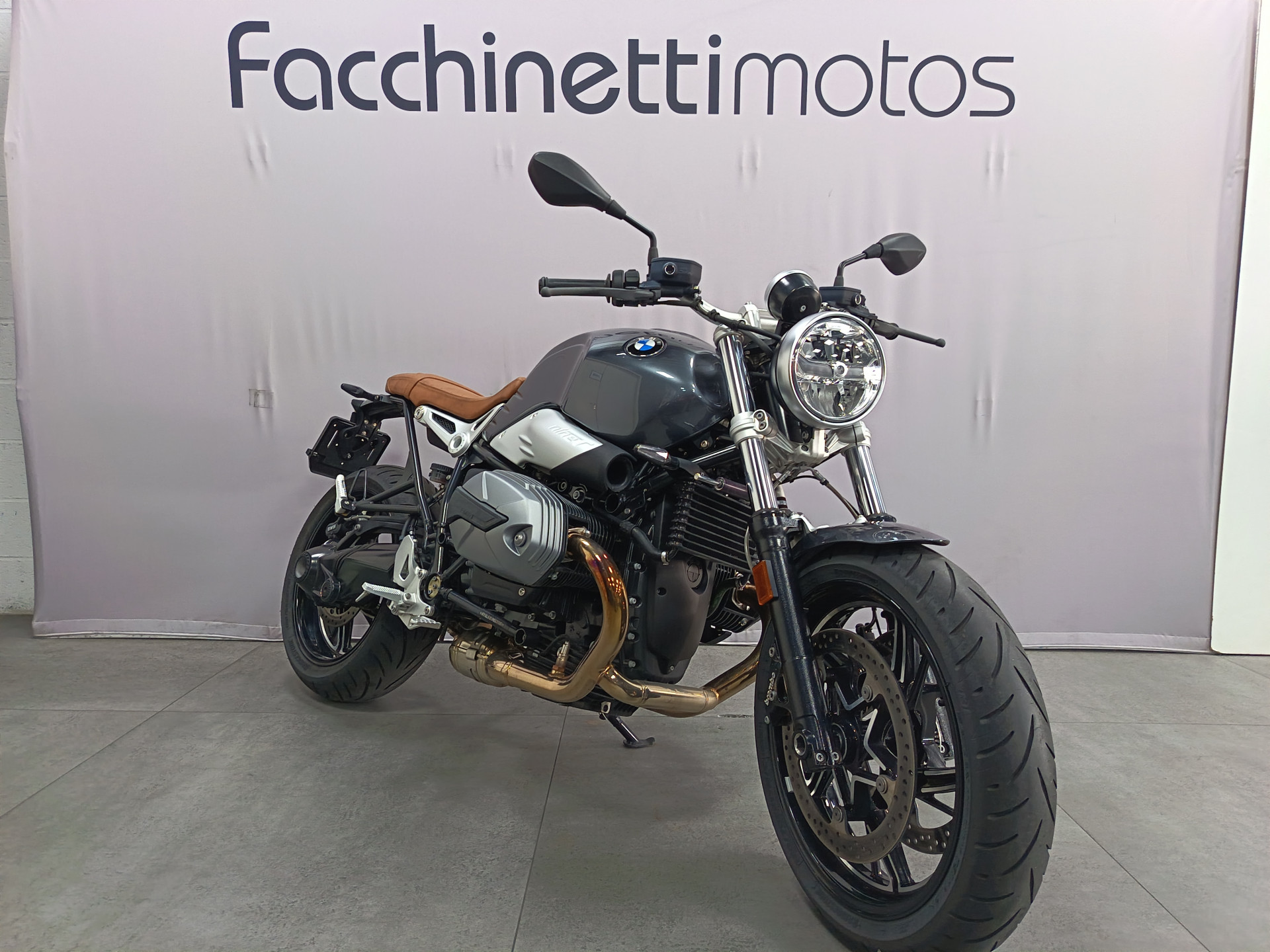 BMW R nineT Pure-image-1