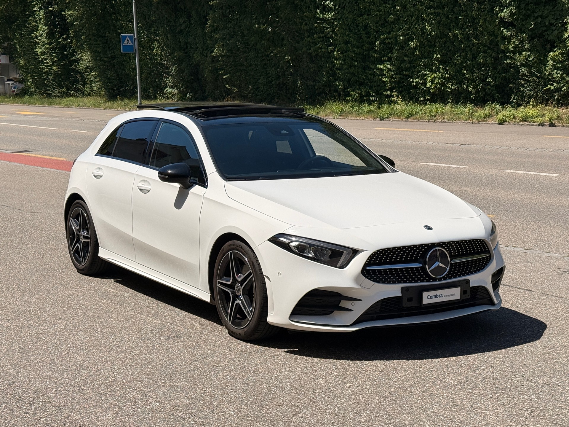 MERCEDES-BENZ A 200 AMG Line 7G-DCT
