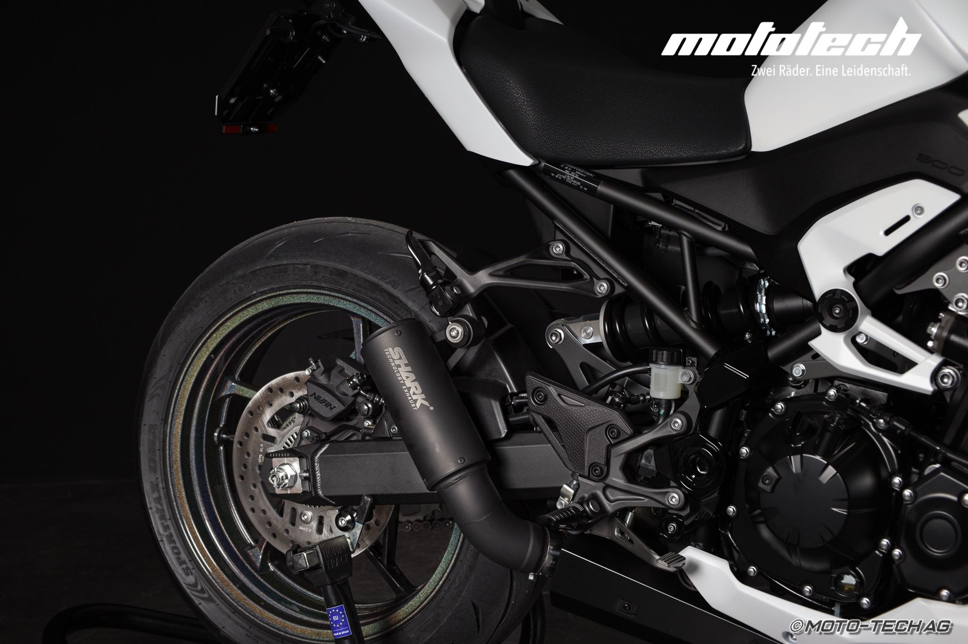 KAWASAKI Z 900 MY26 (35/92kW) STAGE 1 Ghost Edition-image-8
