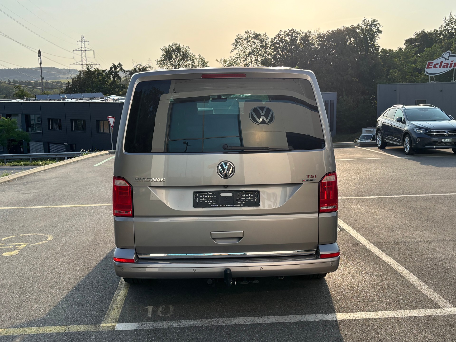 VW T6 Multivan 2.0 TSI Highline DSG-showroom-element-3
