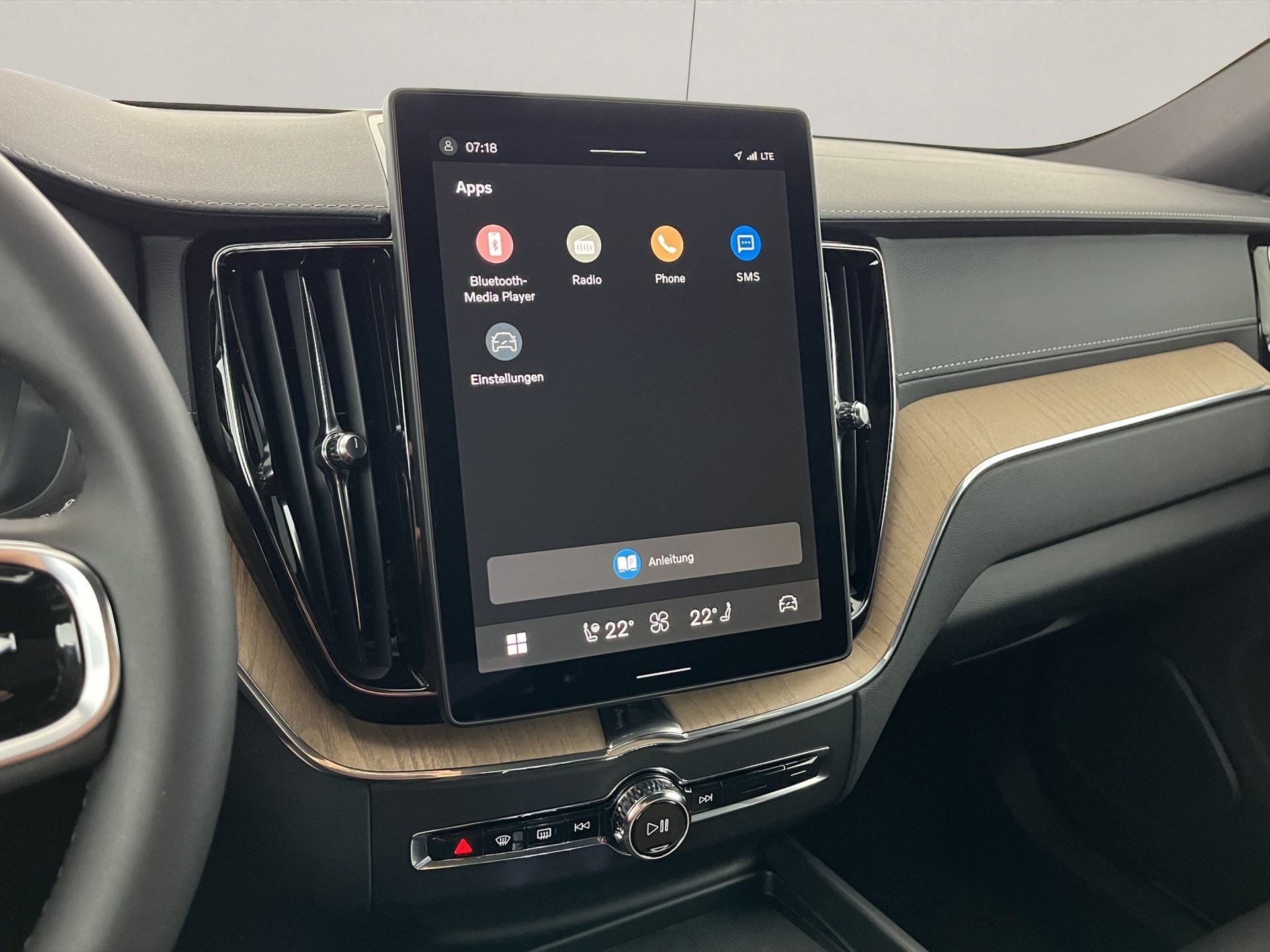 VOLVO XC60 2.0 T8 TE Ultra Dark eAWD-image-12