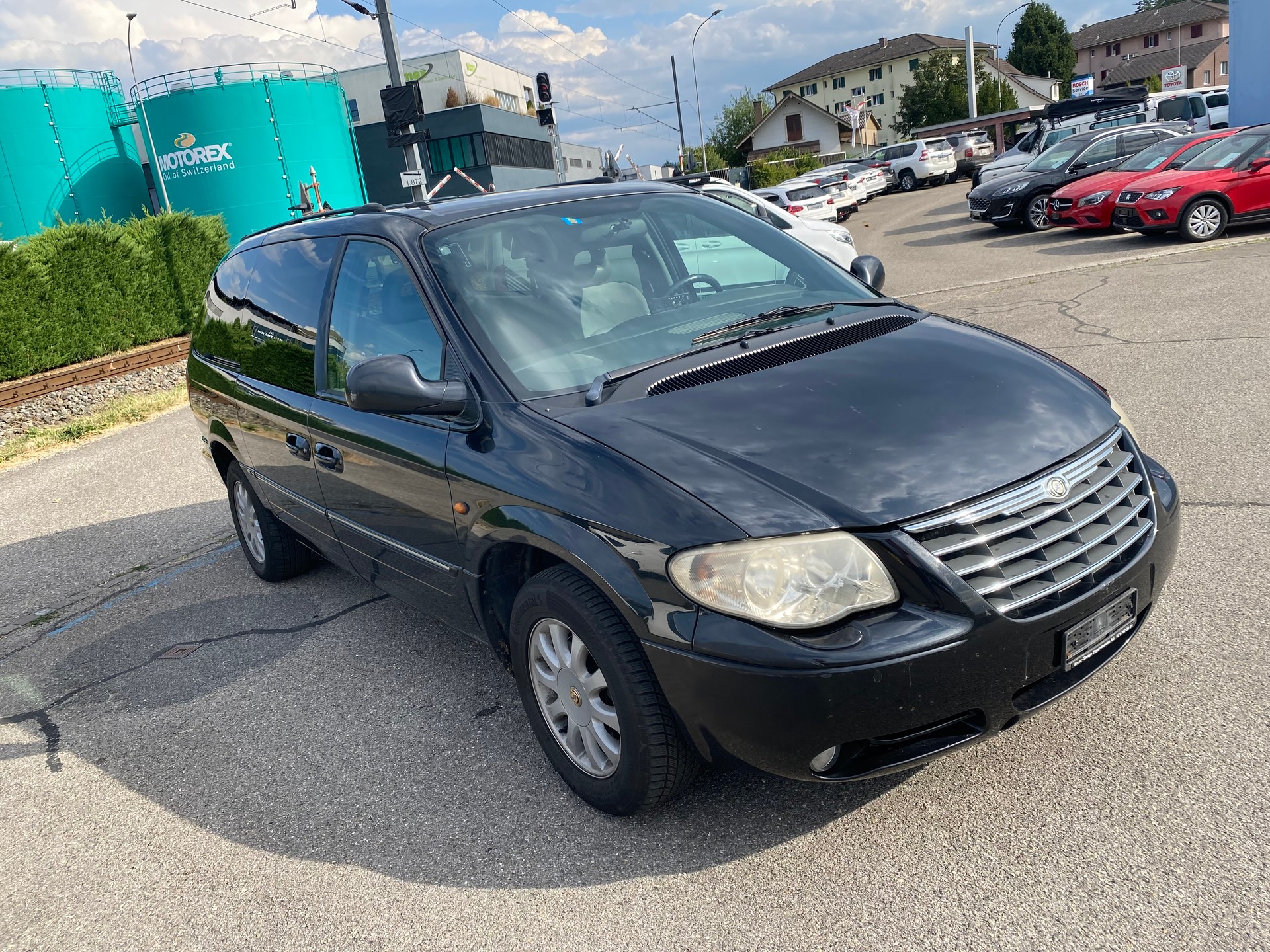 CHRYSLER Grand Voy. 2.8 CRD LTD Automatic-image-1