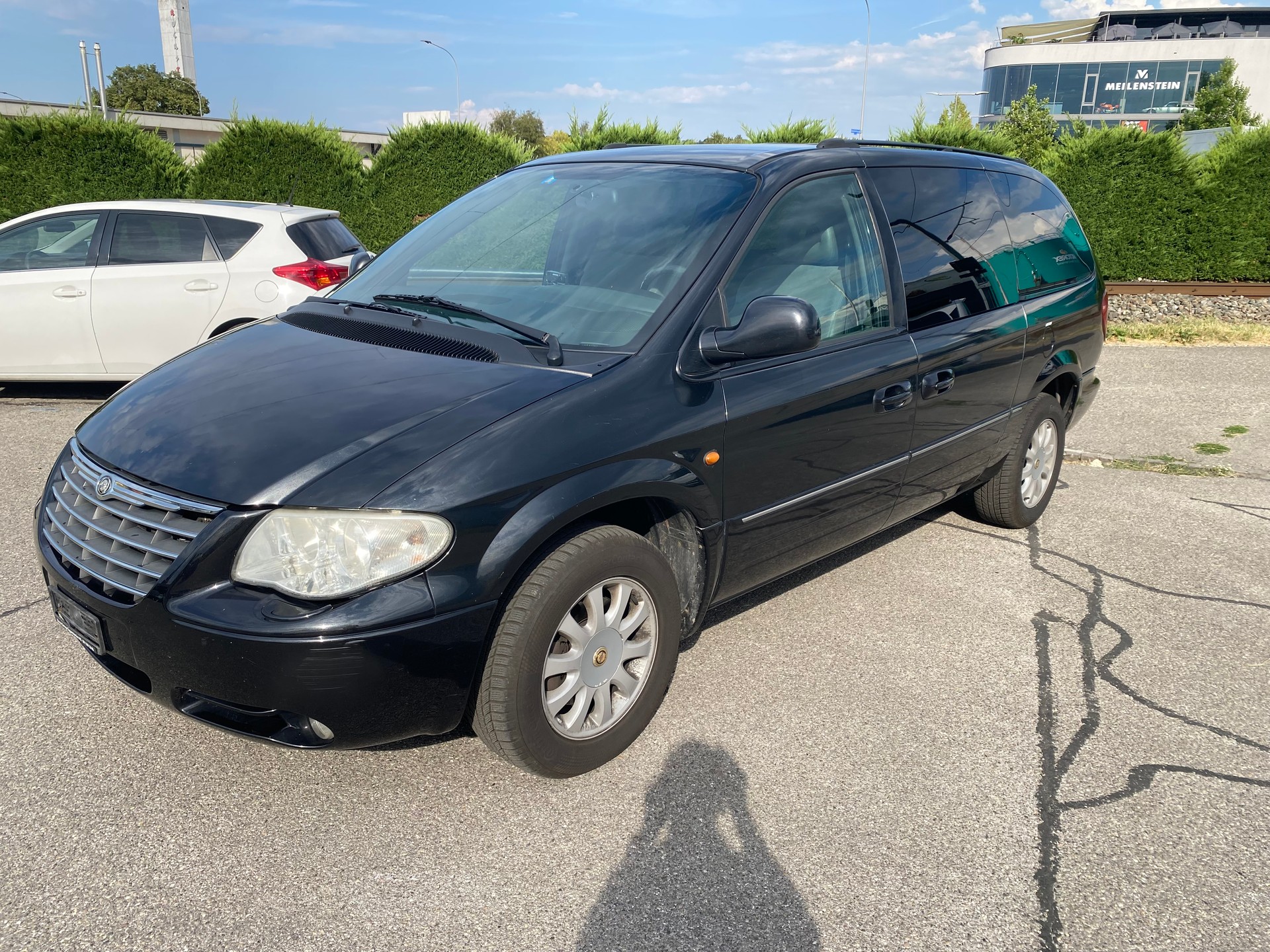 CHRYSLER Grand Voy. 2.8 CRD LTD Automatic-image-2