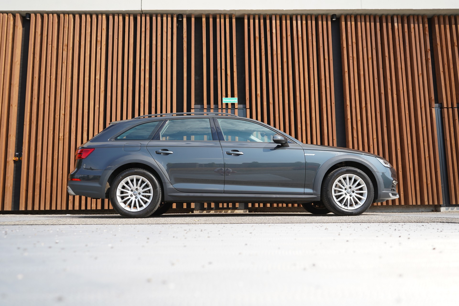 AUDI A4 ALLROAD 2.0 TFSI QUATTRO S-TRONIC l 251 PS