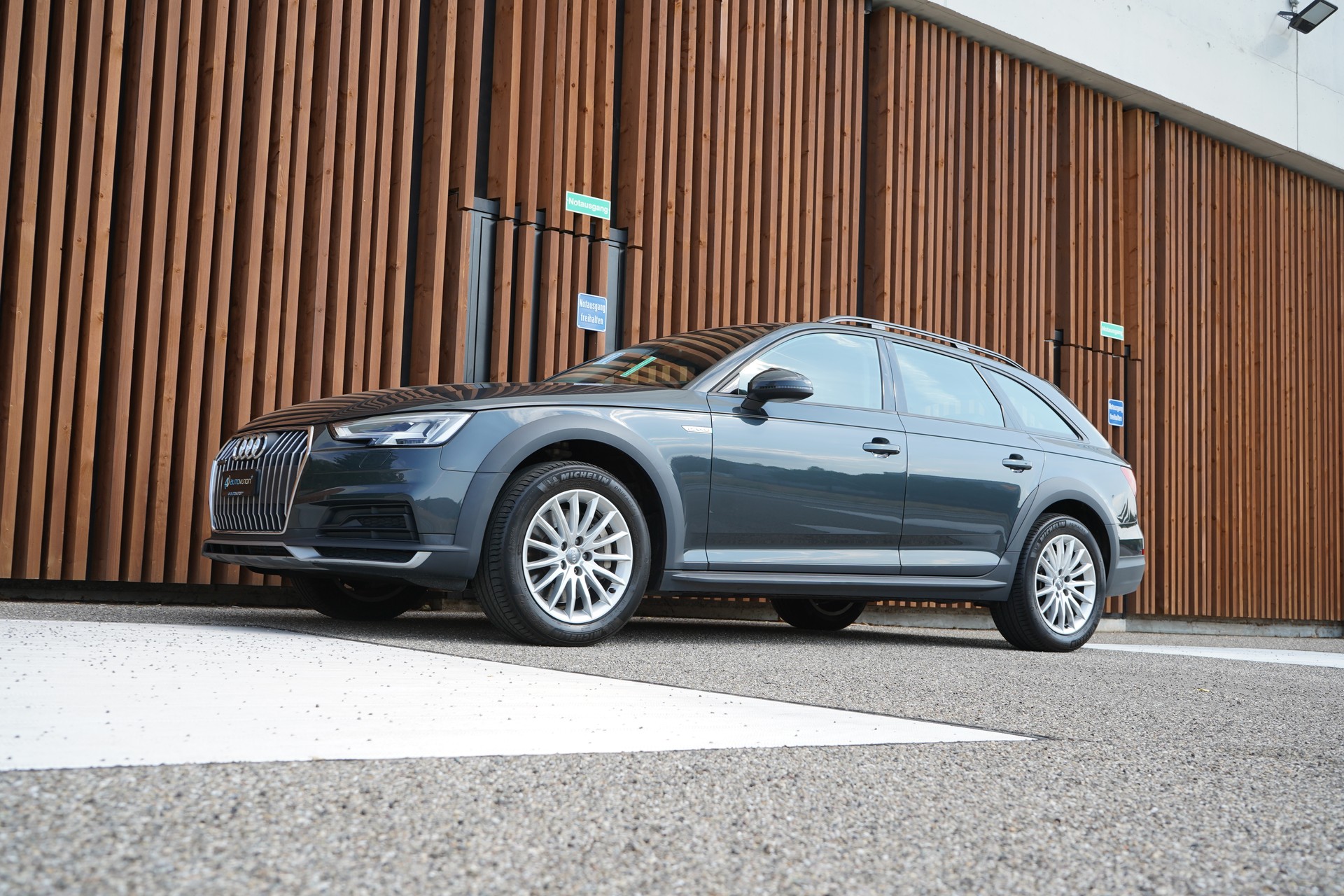 AUDI A4 ALLROAD 2.0 TFSI QUATTRO S-TRONIC l 251 PS-image-8