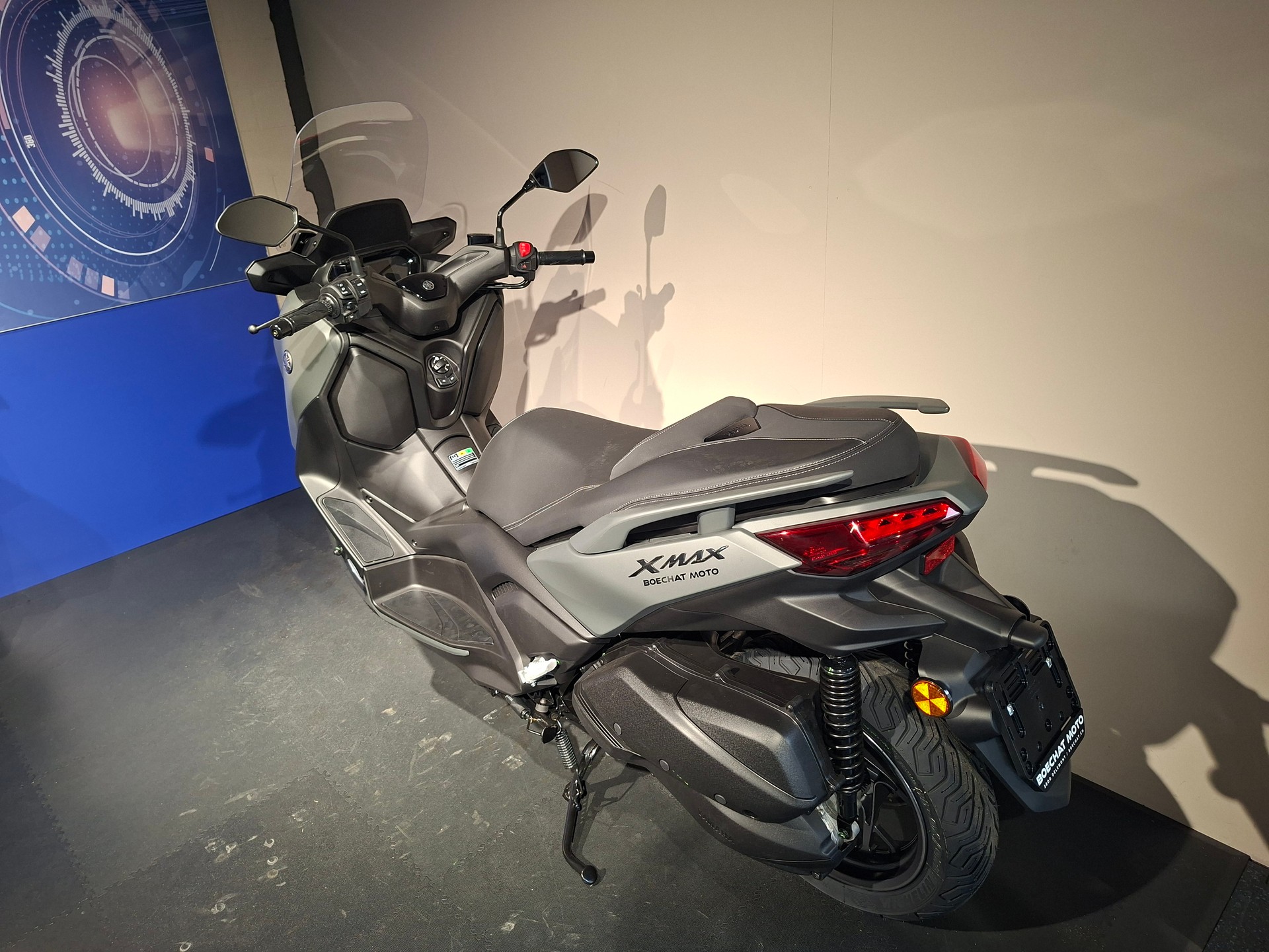 YAMAHA X-MAX-image-2