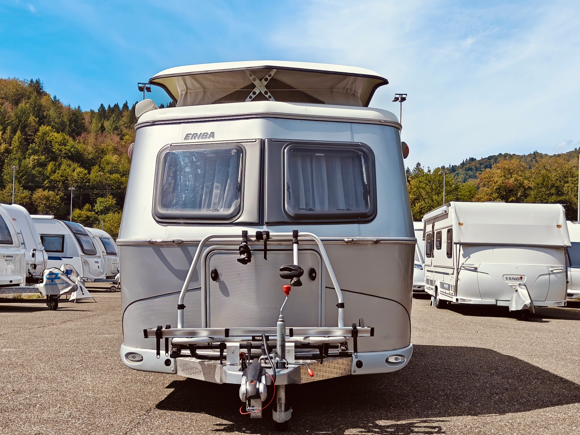 HYMER ERIBA Troll 60 Edition -- Längsbett -- Mover -- Luftvorzelt -- Markise & LED -- Veloträger -- Eriba Winterabdeckplane-showroom-element-2
