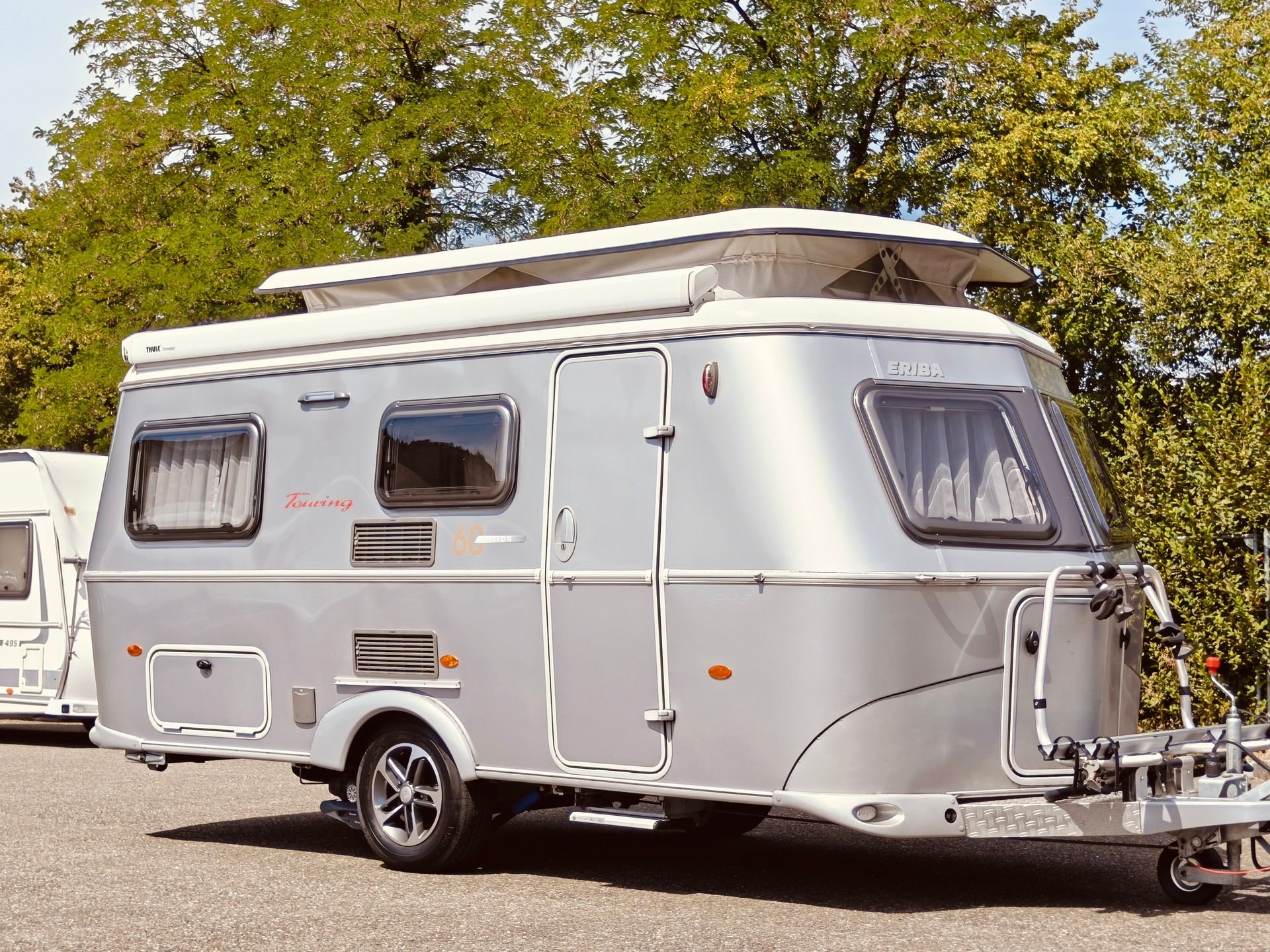 HYMER ERIBA Troll 60 Edition -- Längsbett -- Mover -- Luftvorzelt -- Markise & LED -- Veloträger -- Eriba Winterabdeckplane-image-4