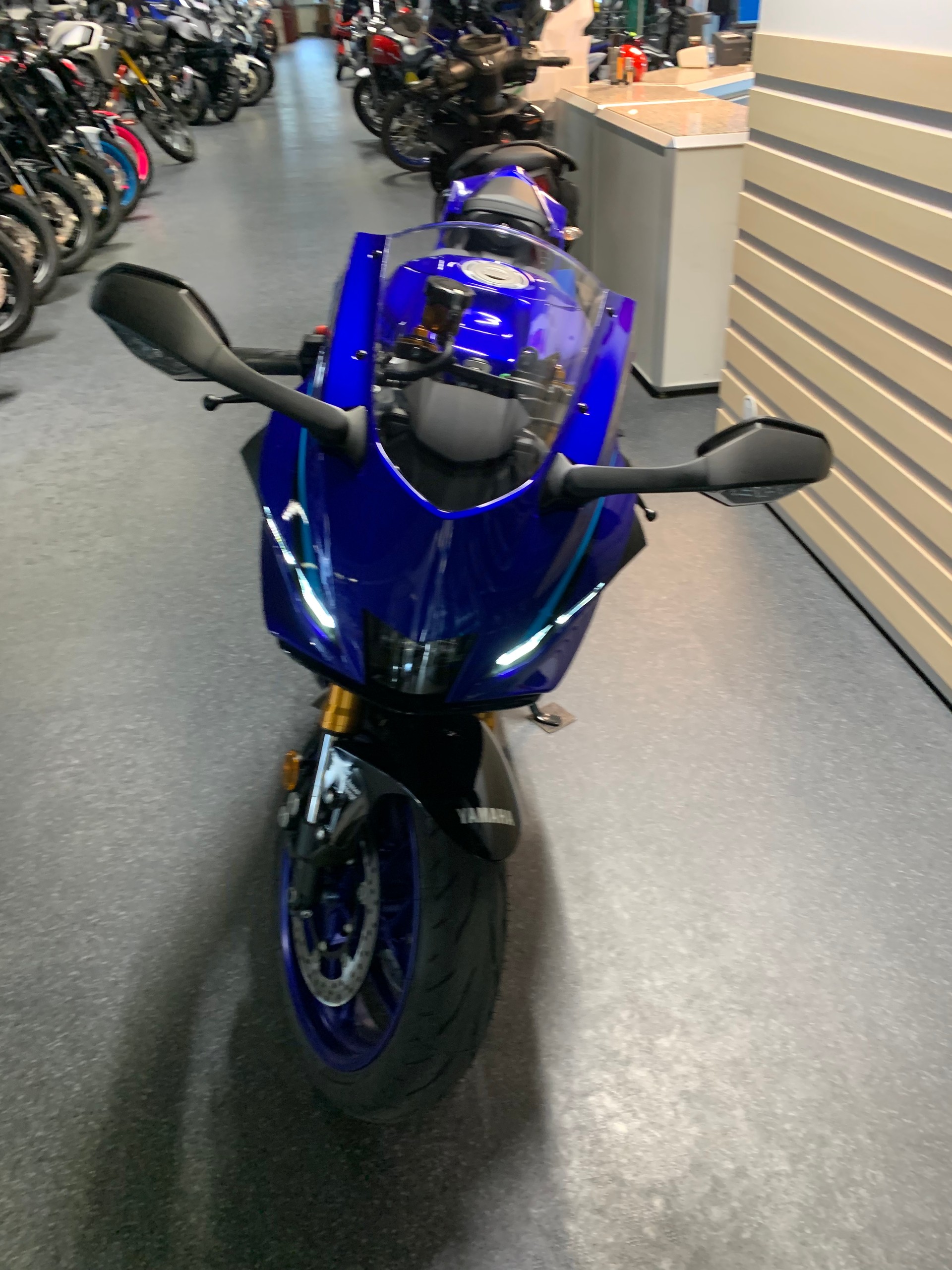 YAMAHA R7-image-1