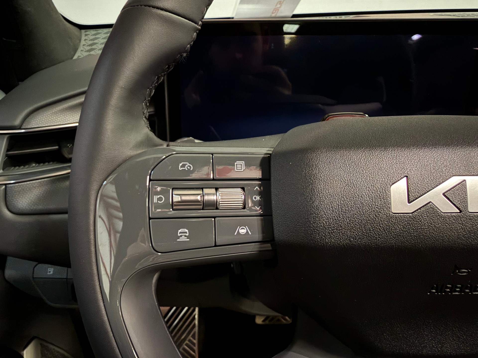 KIA EV9 99,8 kWh GT-Line 4x4-image-25
