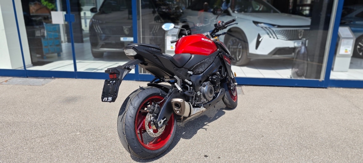 SUZUKI GSX-S 1000-image-3