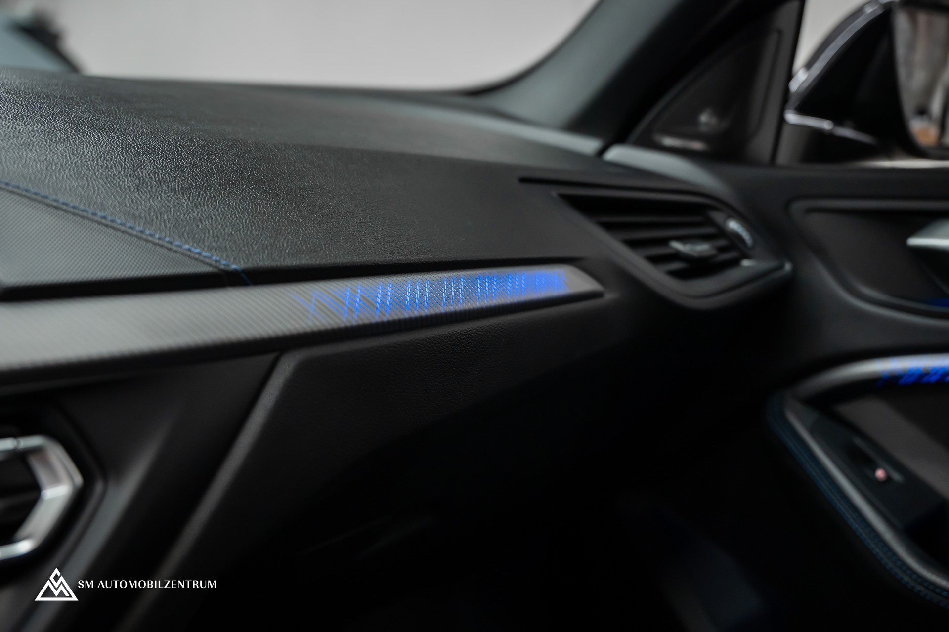 BMW M235i xDrive Gran Coupé / Head-Up / Panorama / el. Sitze Memory / Rückfahrkamera-image-29