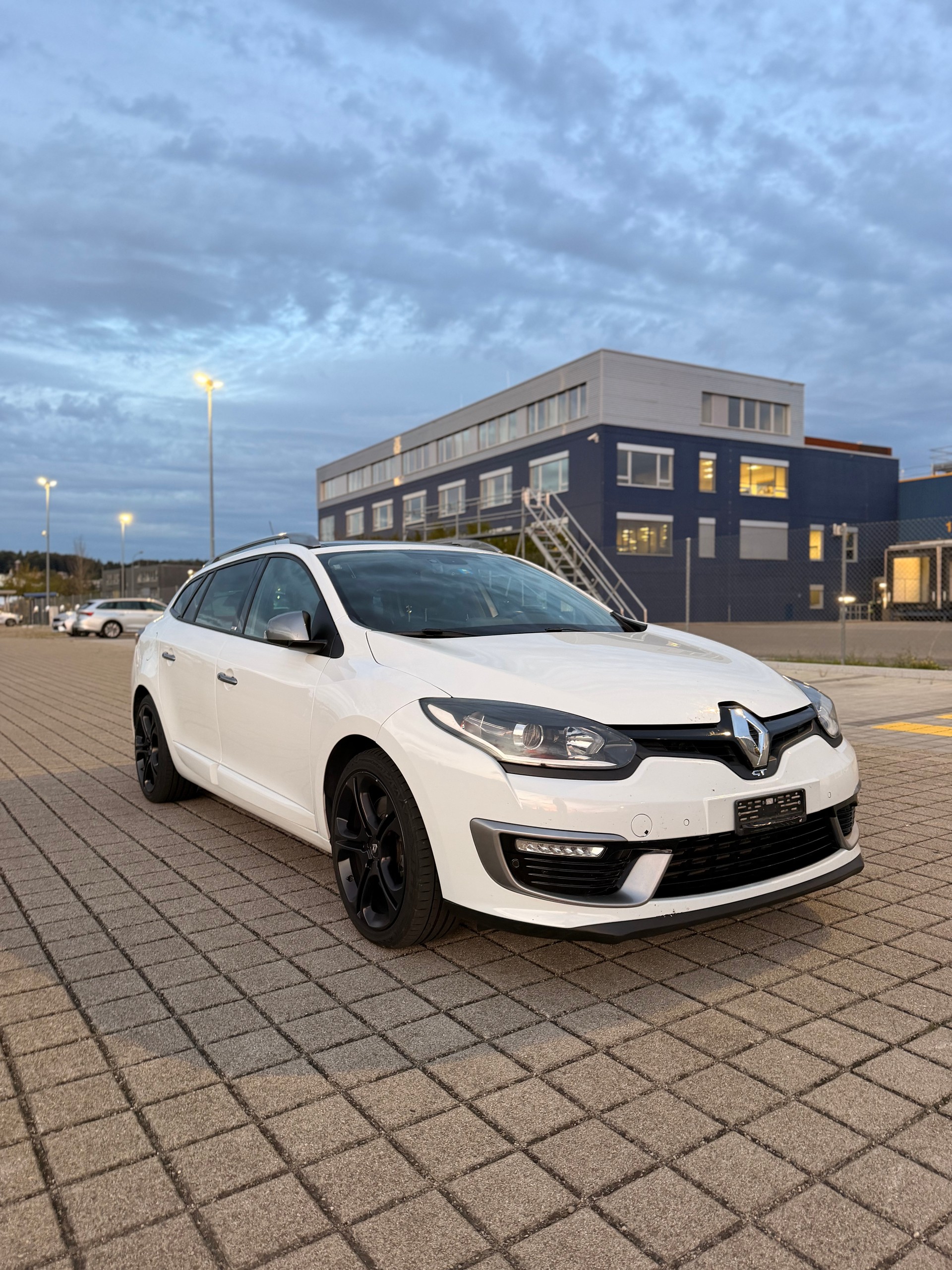 RENAULT Mégane Grandtour 2.0 16V Turbo GT-image-5