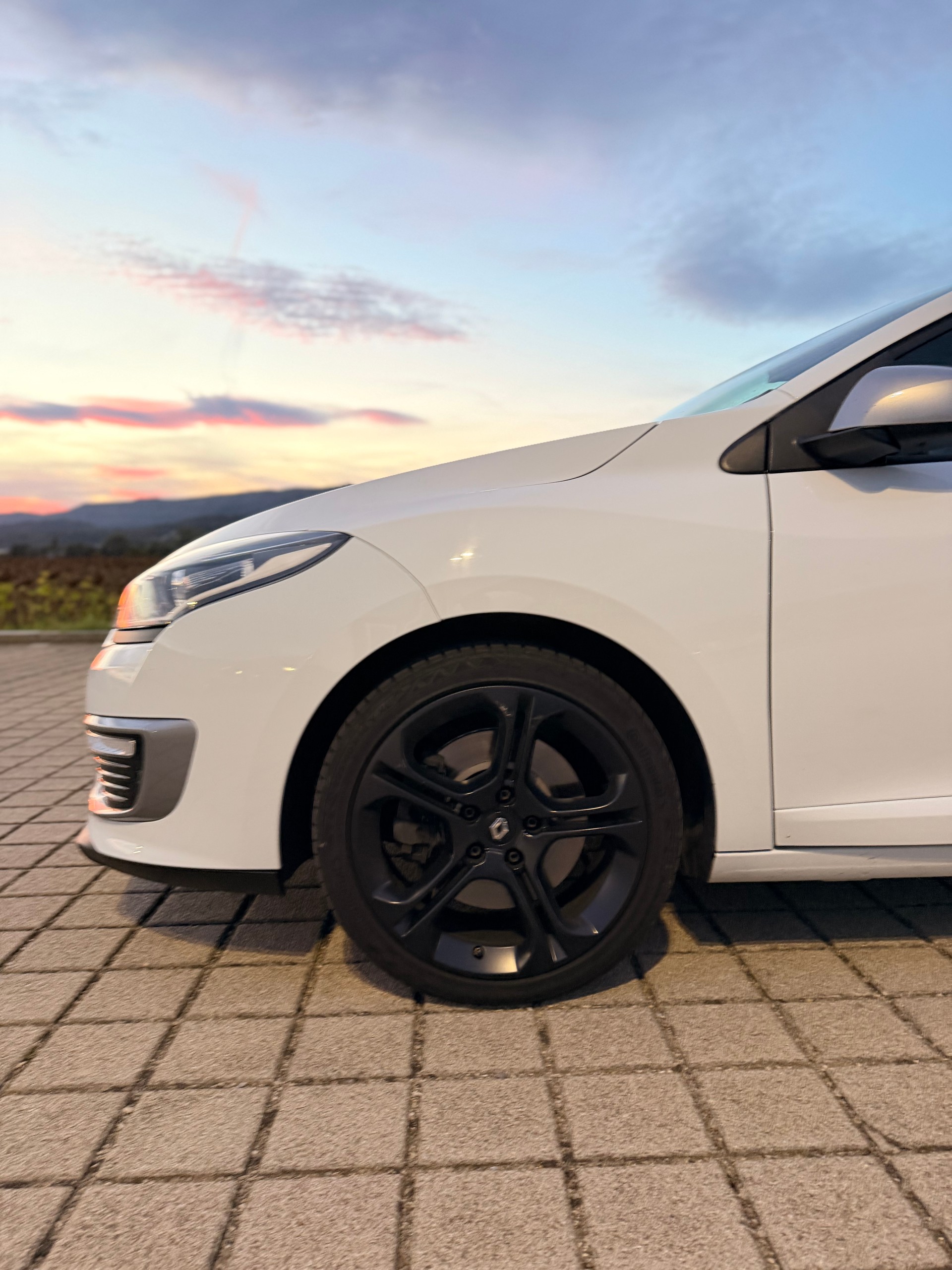 RENAULT Mégane Grandtour 2.0 16V Turbo GT-image-15