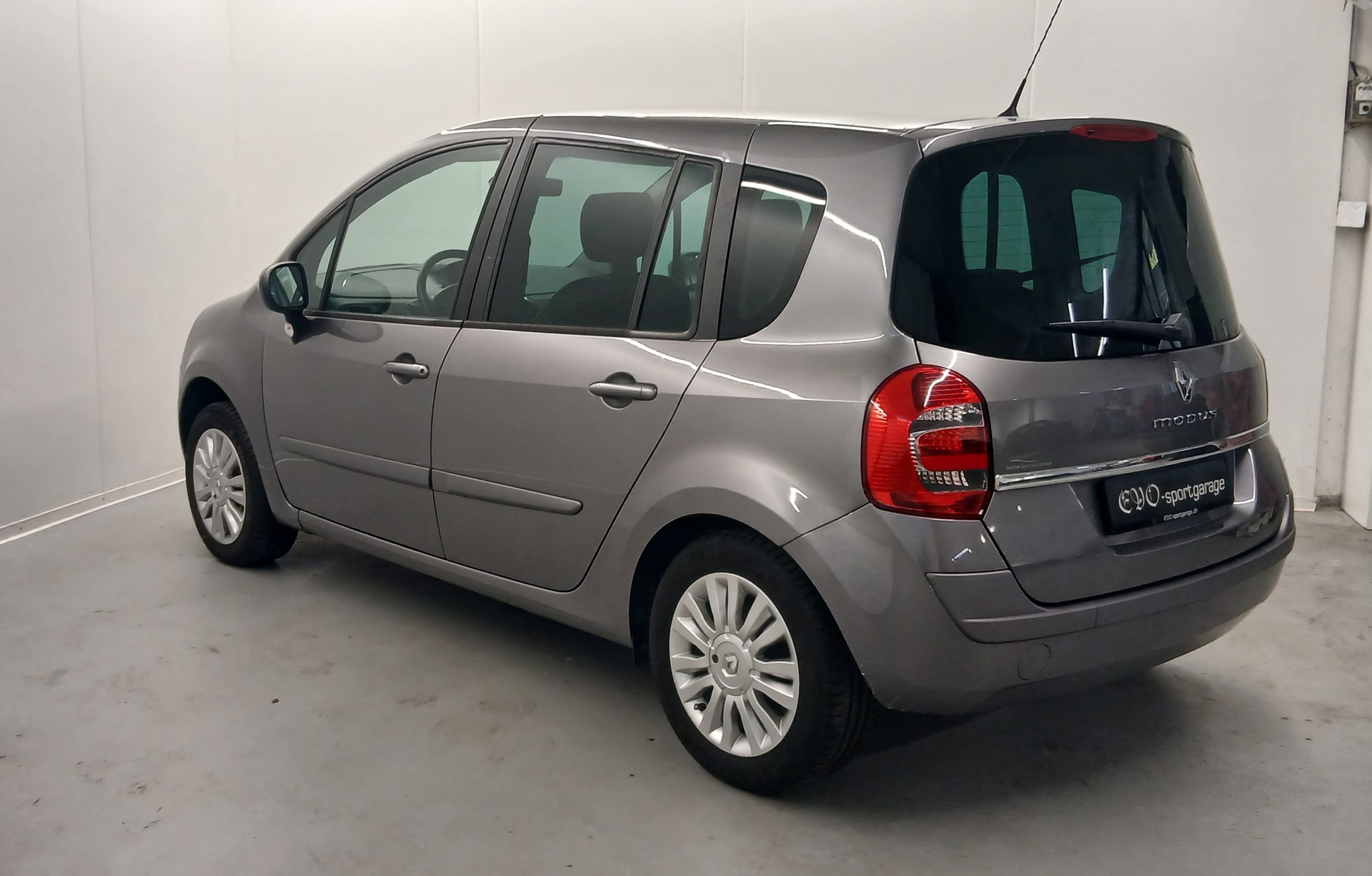RENAULT Modus 1.2 16V T Expression-image-6