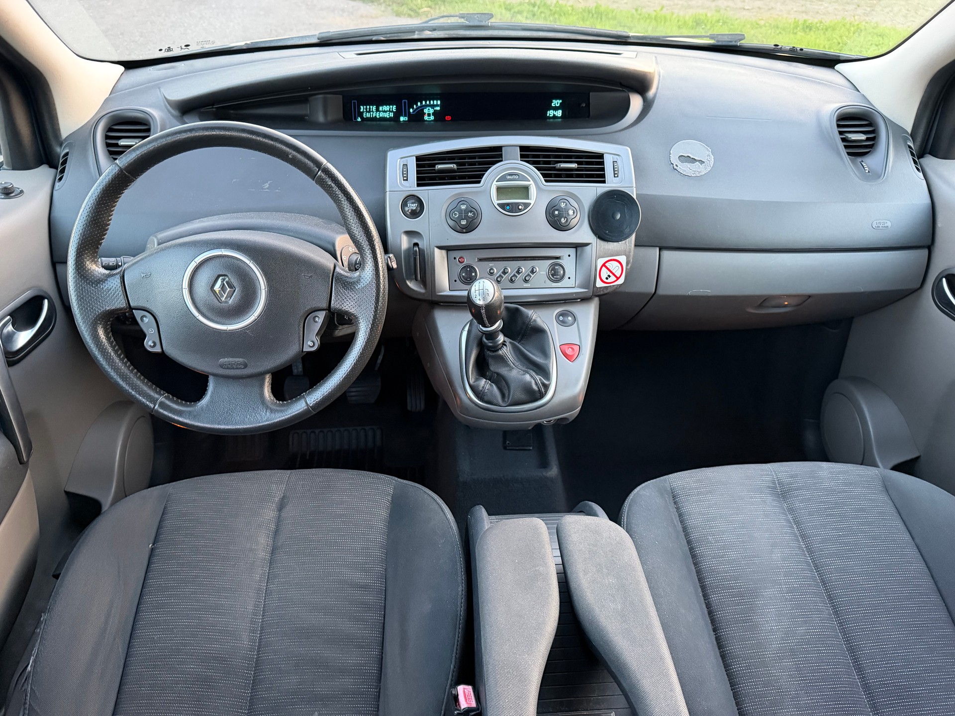 RENAULT Grand Scénic 2.0 16V Turbo Dynamique-image-10