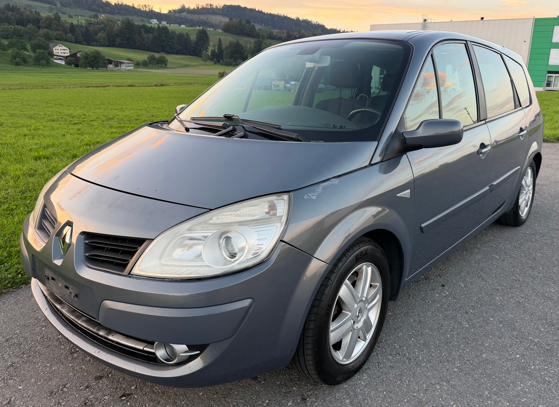 RENAULT Grand Scénic 2.0 16V Turbo Dynamique