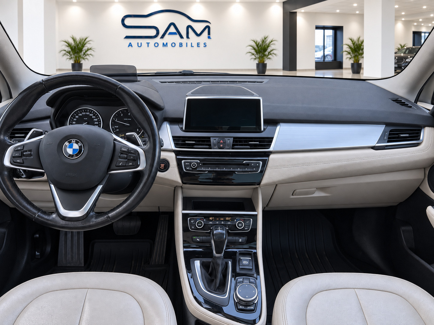 BMW 220d xDrive Gran Tourer Steptronic-image-9