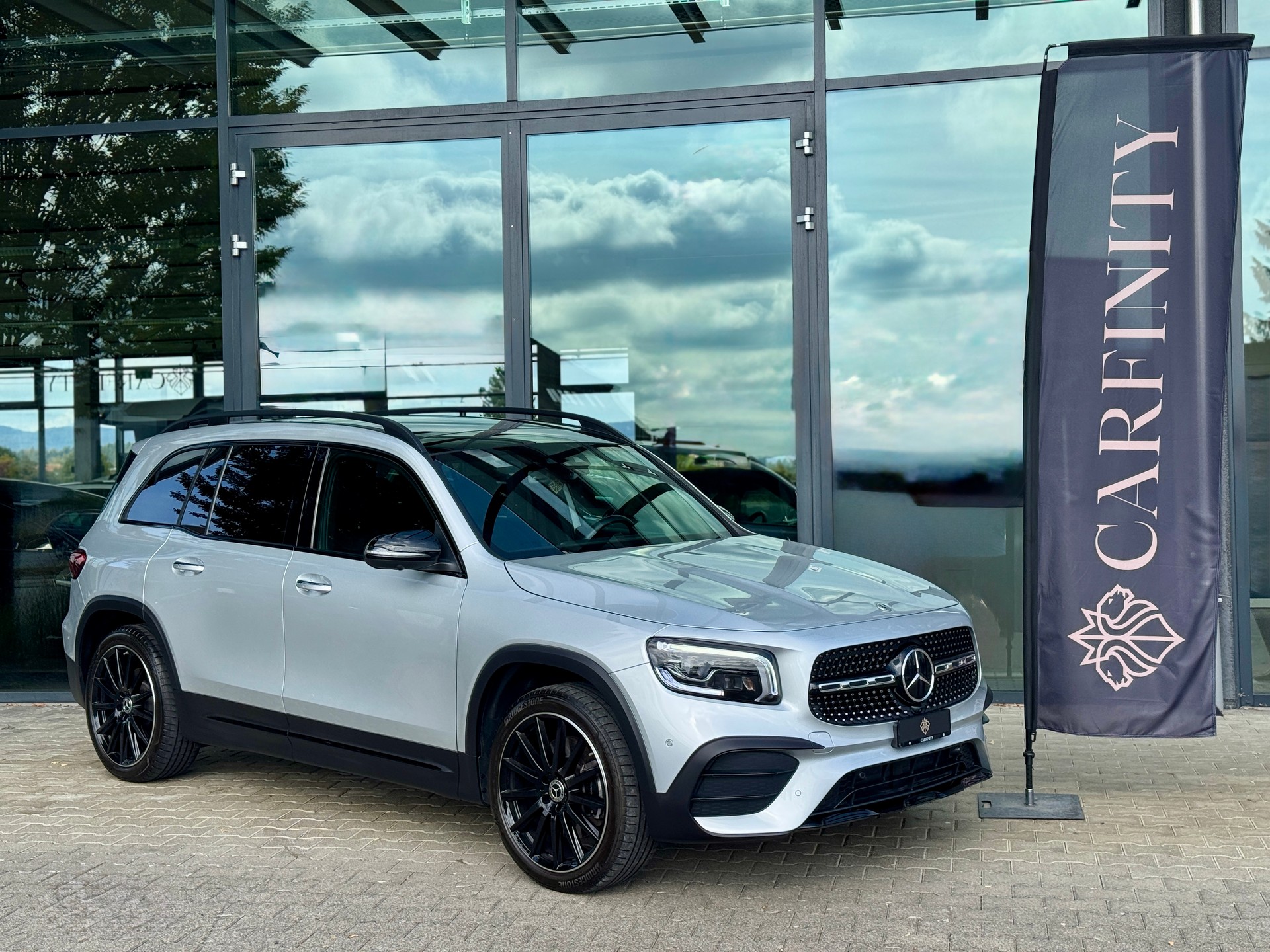 MERCEDES-BENZ GLB 250 4Matic AMG Line 8G-Tronic