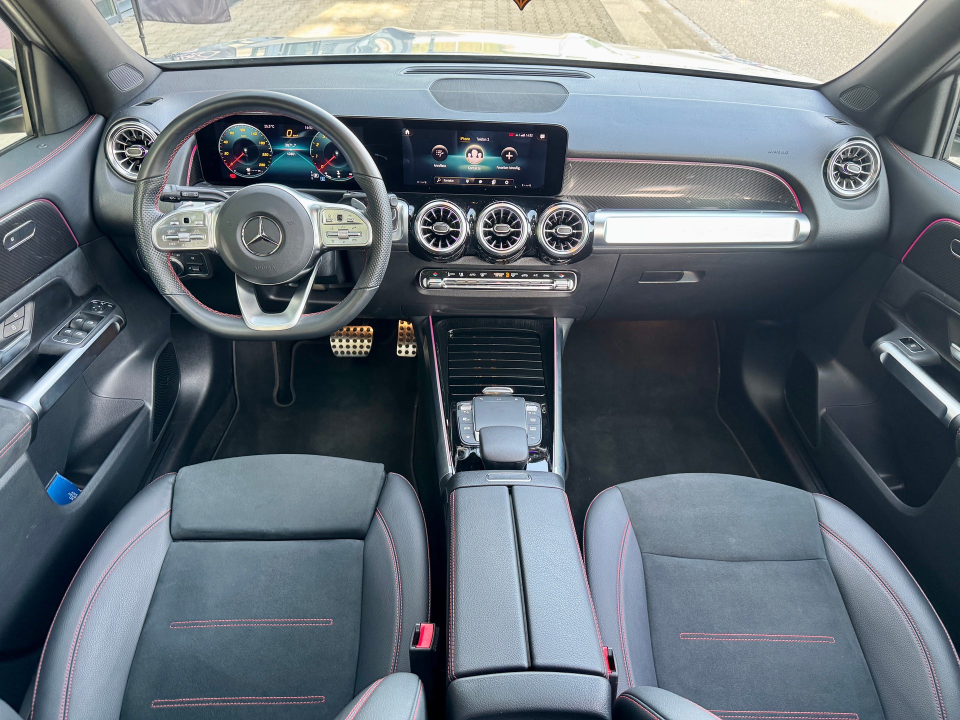 MERCEDES-BENZ GLB 250 4Matic AMG Line 8G-Tronic-image-7