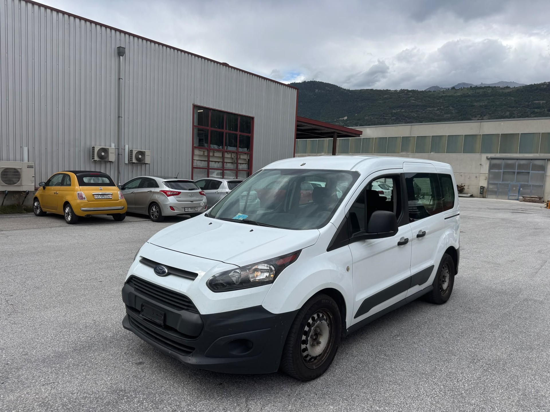 FORD Transit Connect Combi T220 1.5 TDCi Ambiente
