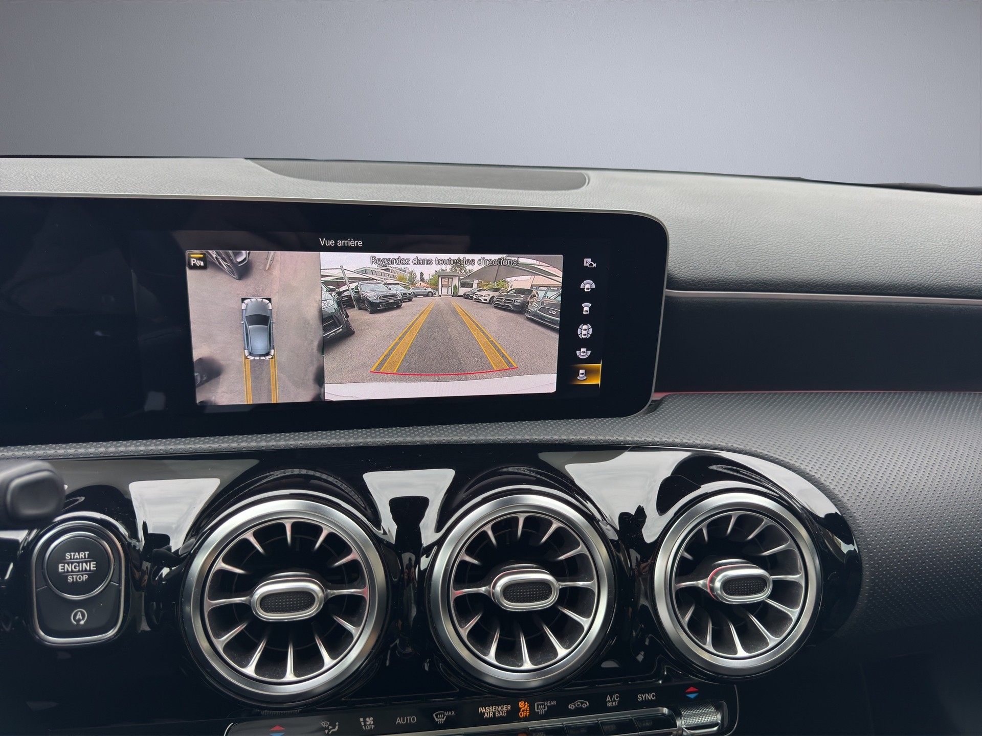 MERCEDES-BENZ A 220 AMG Line 7G-DCT 4Matic-image-13