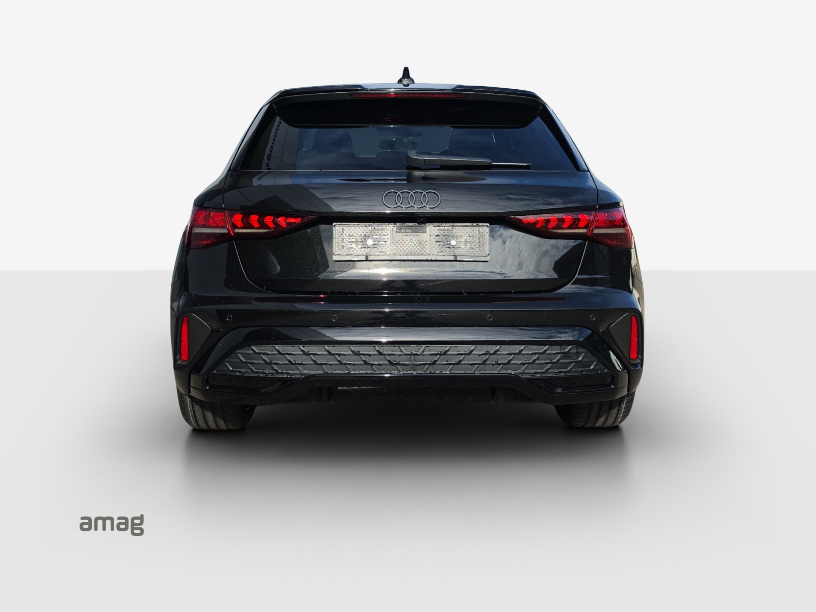 AUDI A3 Sportback TFSI 110 kW S line Attraction S tronic-showroom-element-3