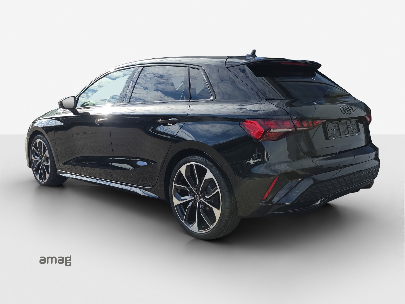 AUDI A3 Sportback TFSI 110 kW S line Attraction S tronic-showroom-element-2