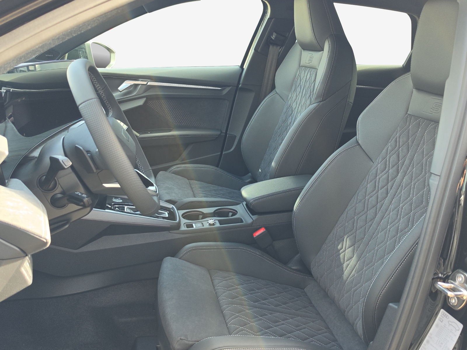 AUDI A3 Sportback TFSI 110 kW S line Attraction S tronic-image-7