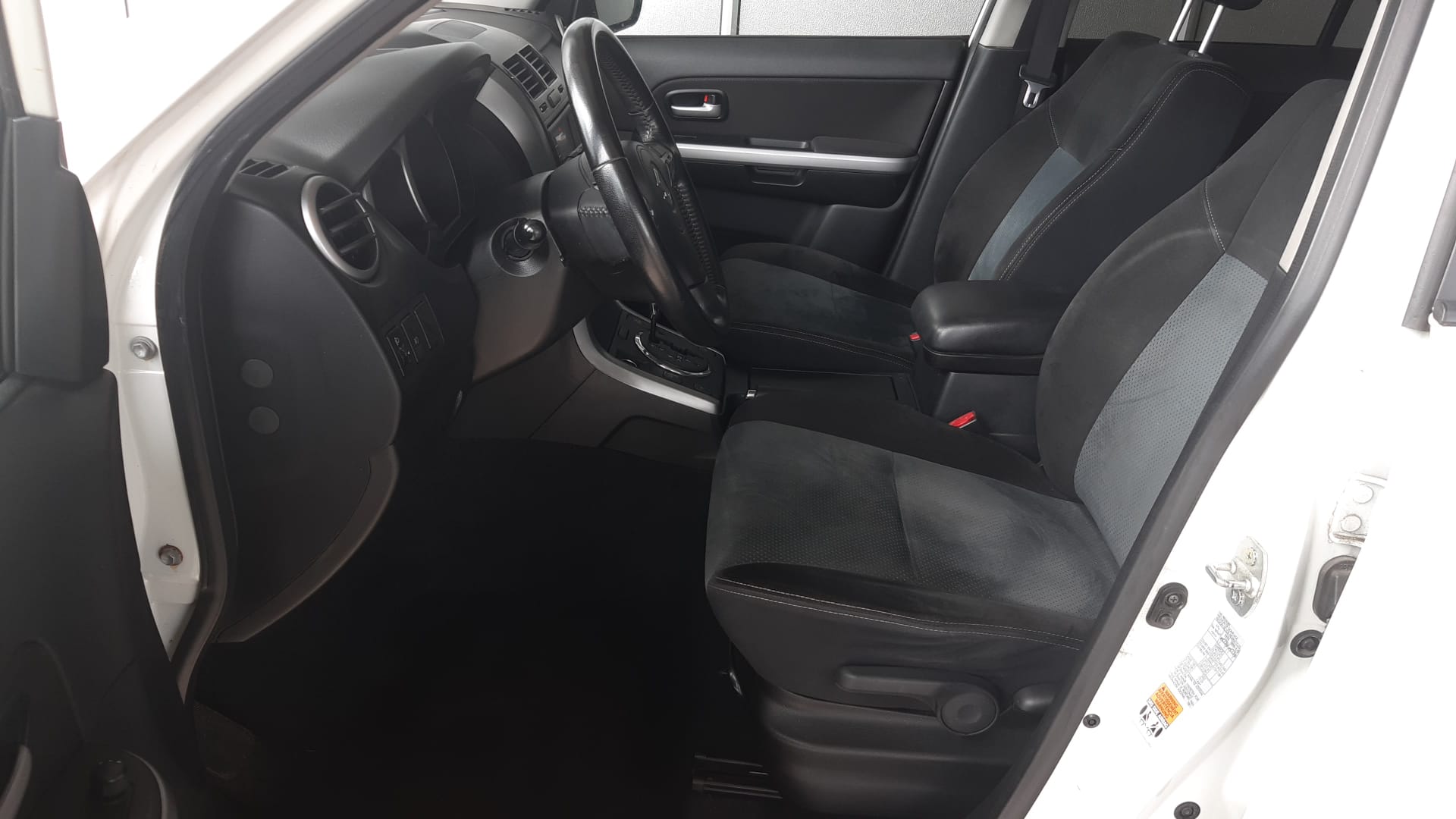 SUZUKI Grand Vitara 2.4 16V GL Top Automatic-image-11