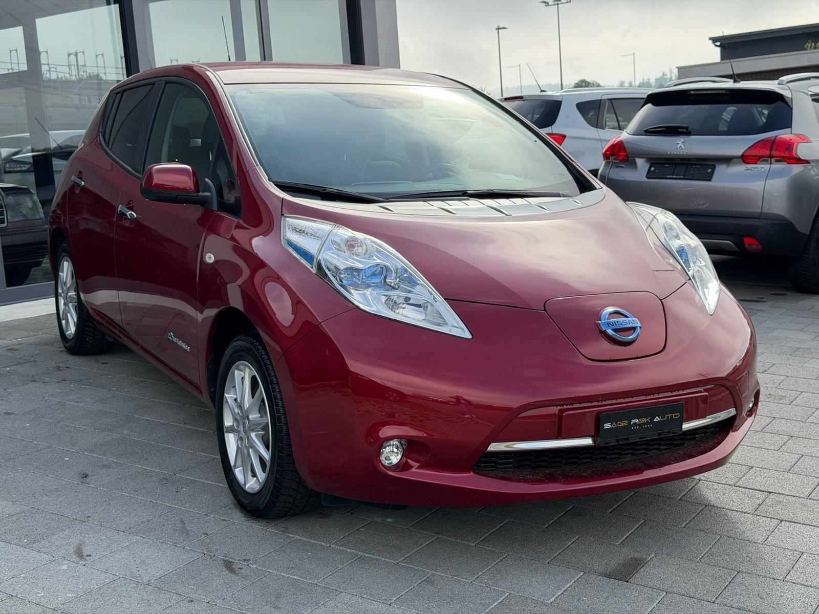 NISSAN Leaf Tekna (Incl. Batterie)-showroom-element-1