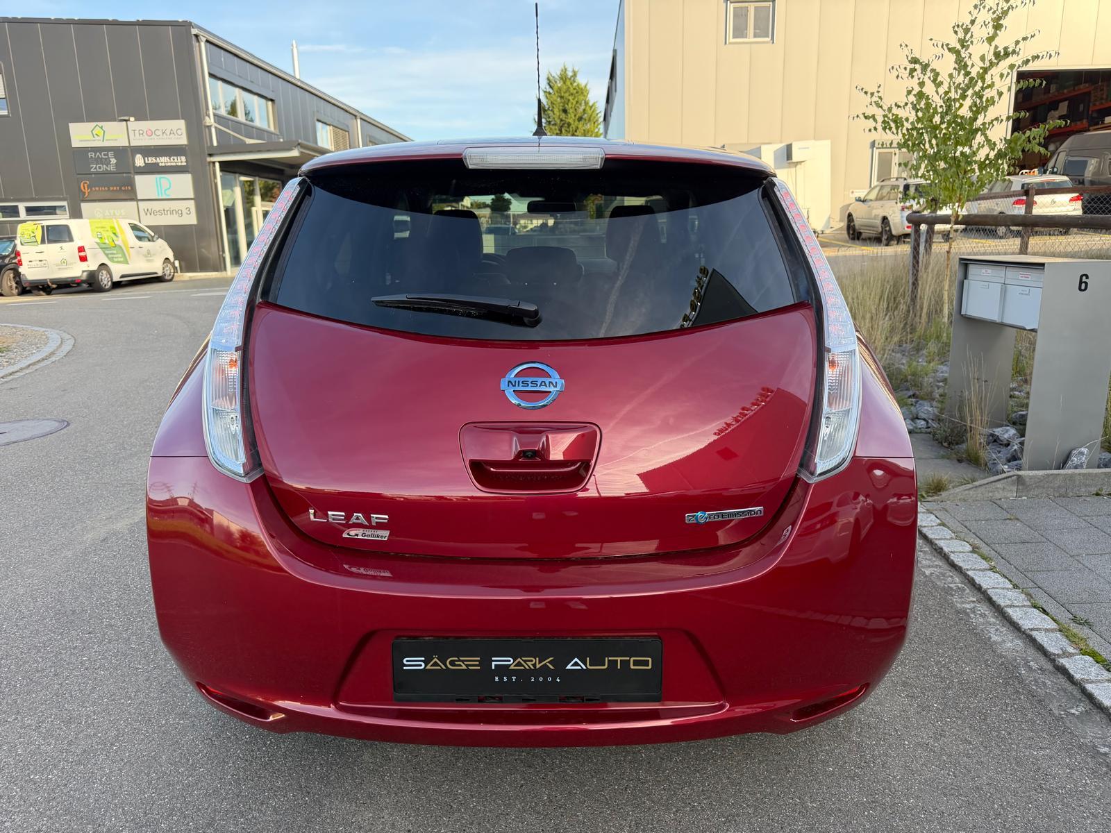 NISSAN Leaf Tekna (Incl. Batterie)-showroom-element-1