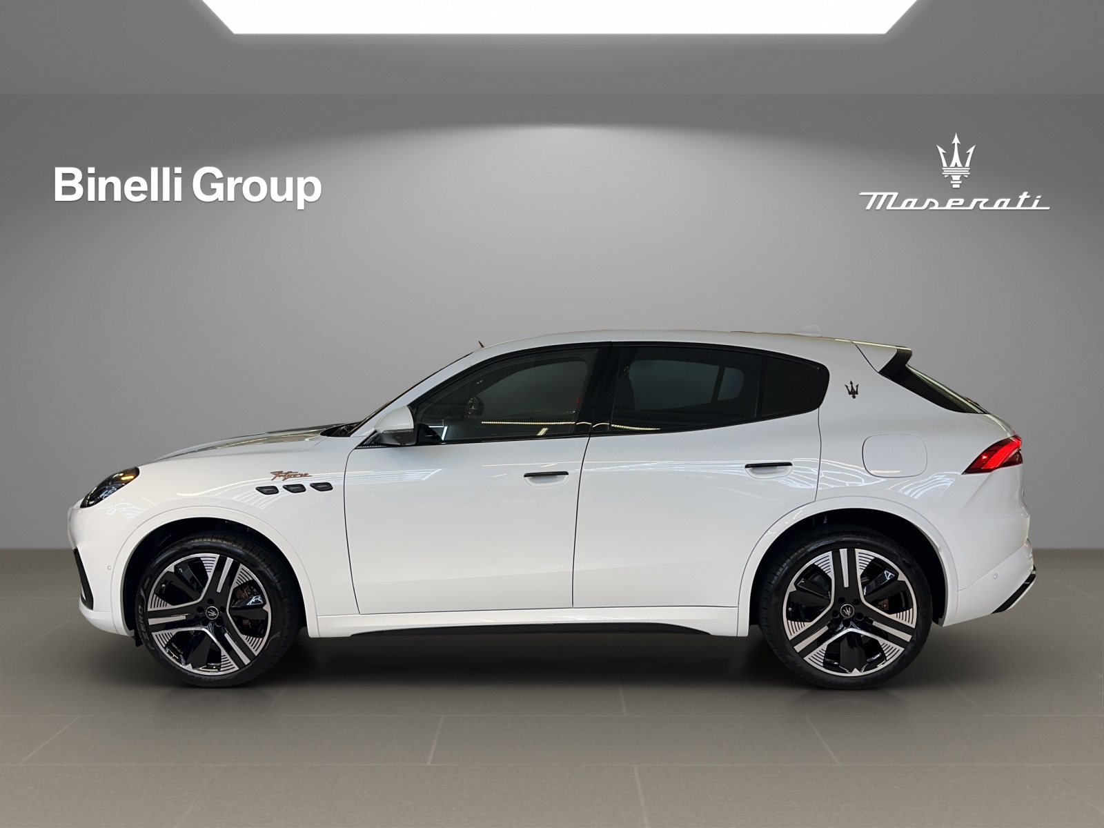 MASERATI Grecale Folgore 105kWh-showroom-element-2