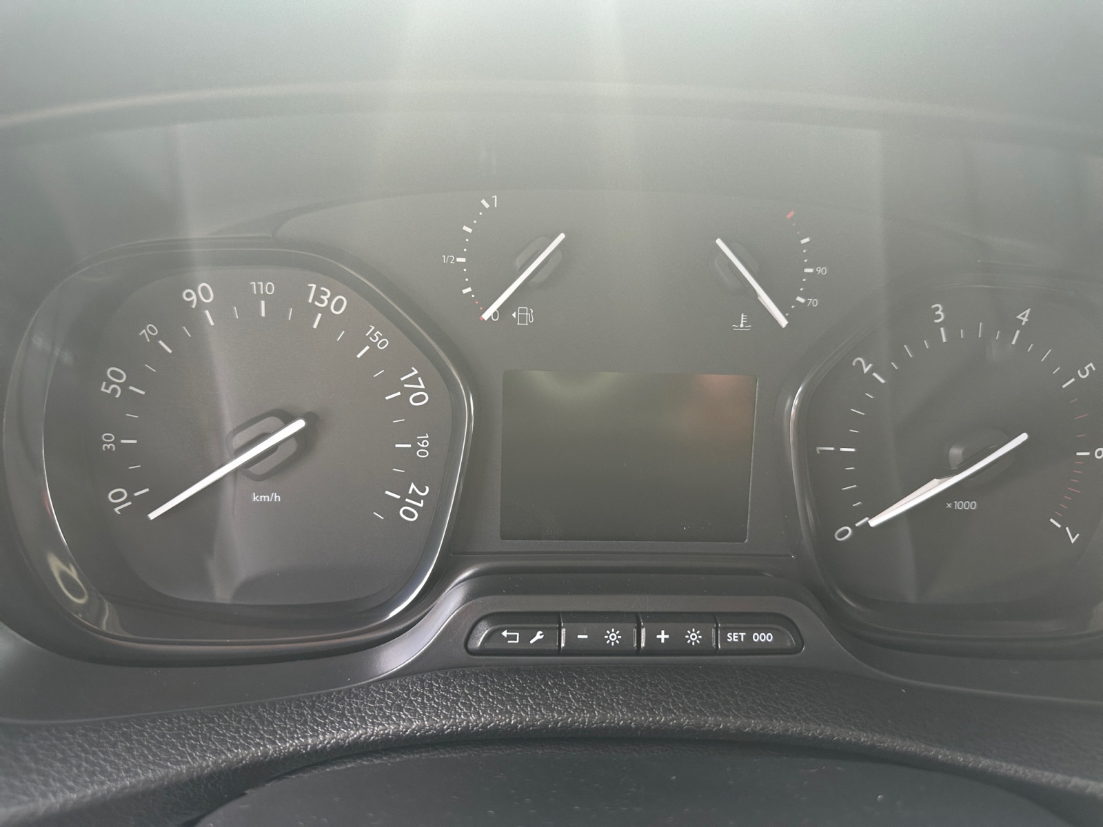 CITROEN Jumpy 2.0 BlueHDi 145 M EAT8-image-9