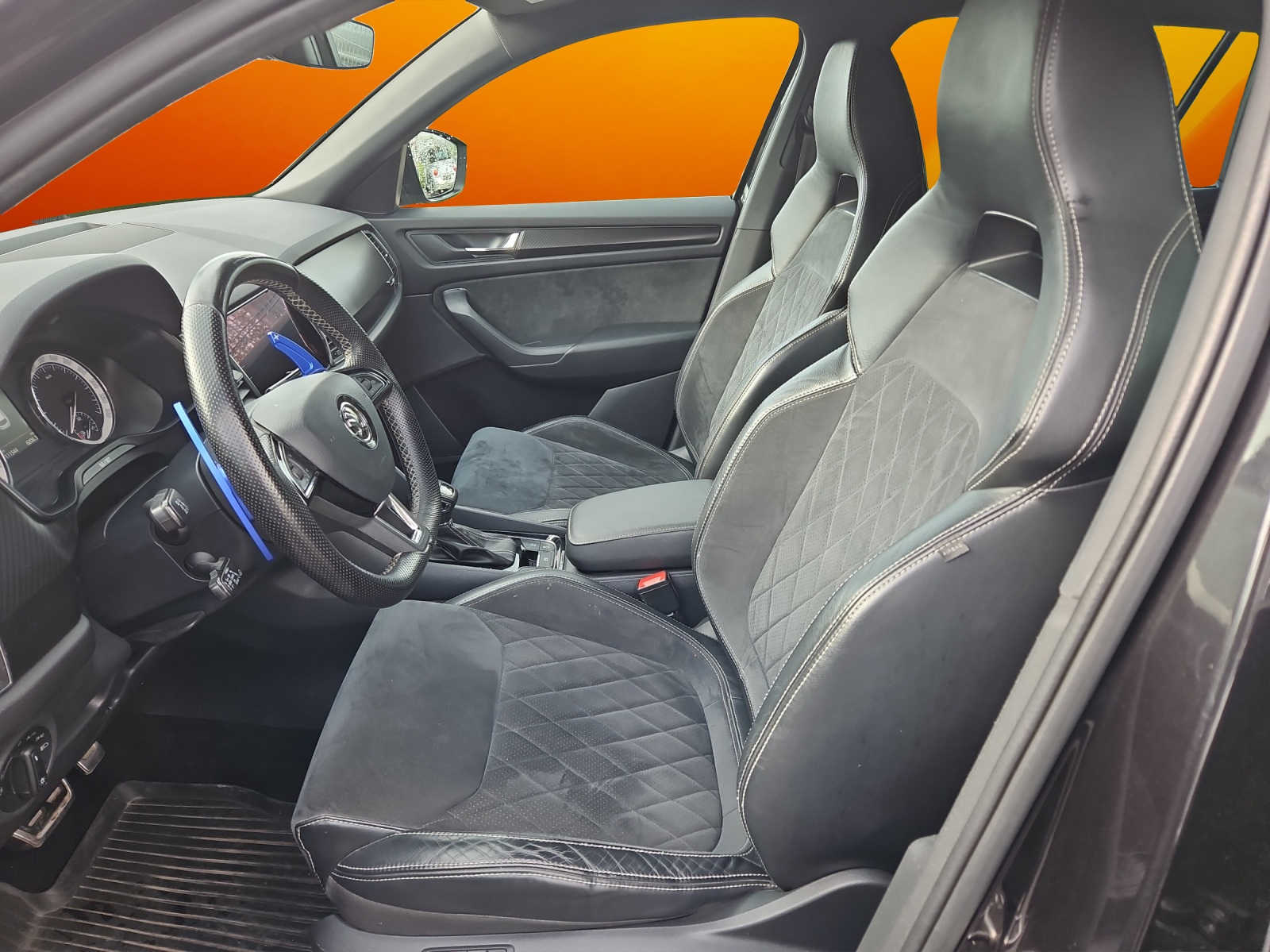 SKODA Kodiaq 2.0 TDI CR Sport Line 4x4 DSG-image-9