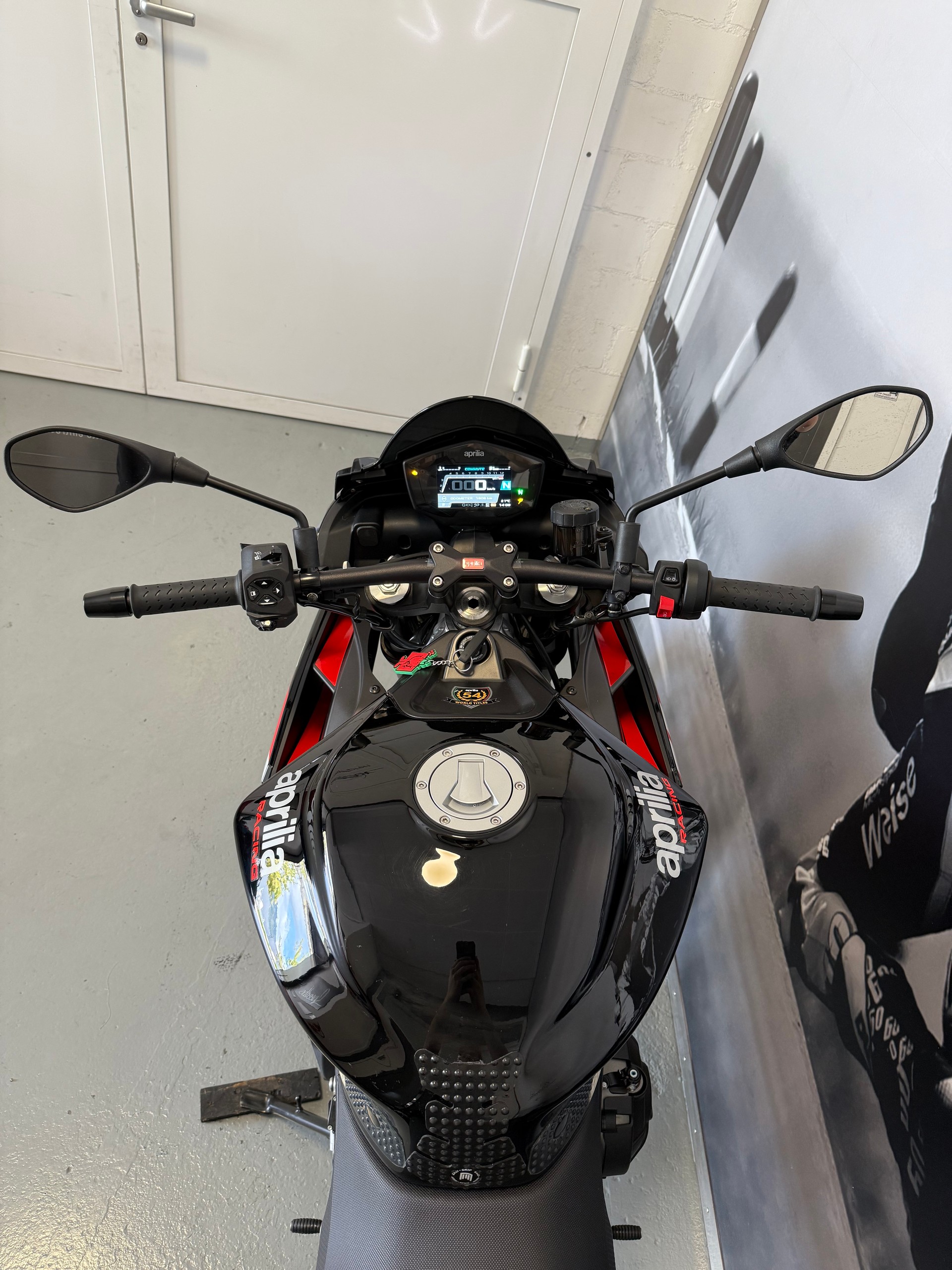 APRILIA Tuono 660 Factory-image-8
