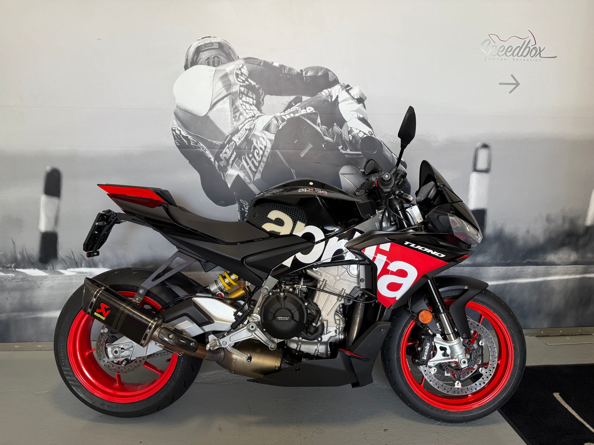 APRILIA Tuono 660 Factory-image-1