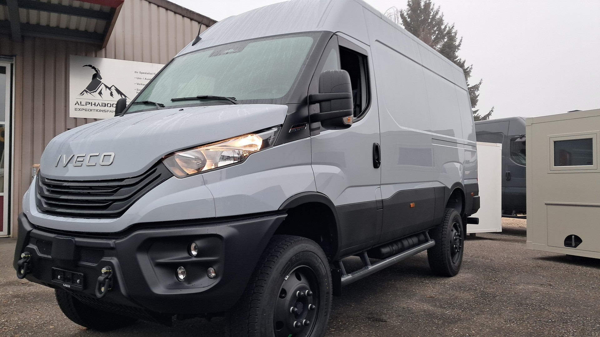 IVECO Daily 4x4 Kastenwagen 7t 70S18 HW