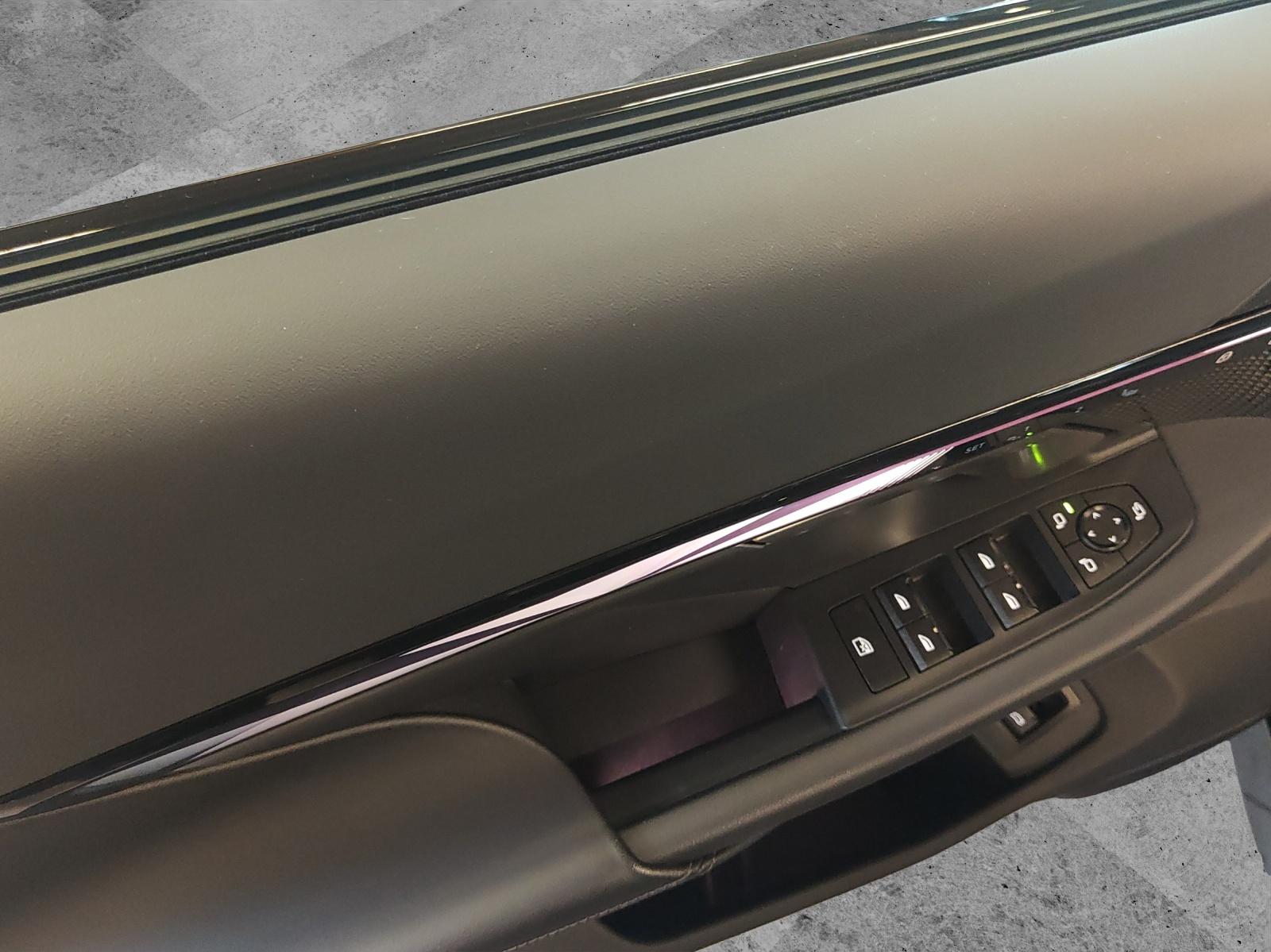 BMW i5 M60 xDrive-image-10