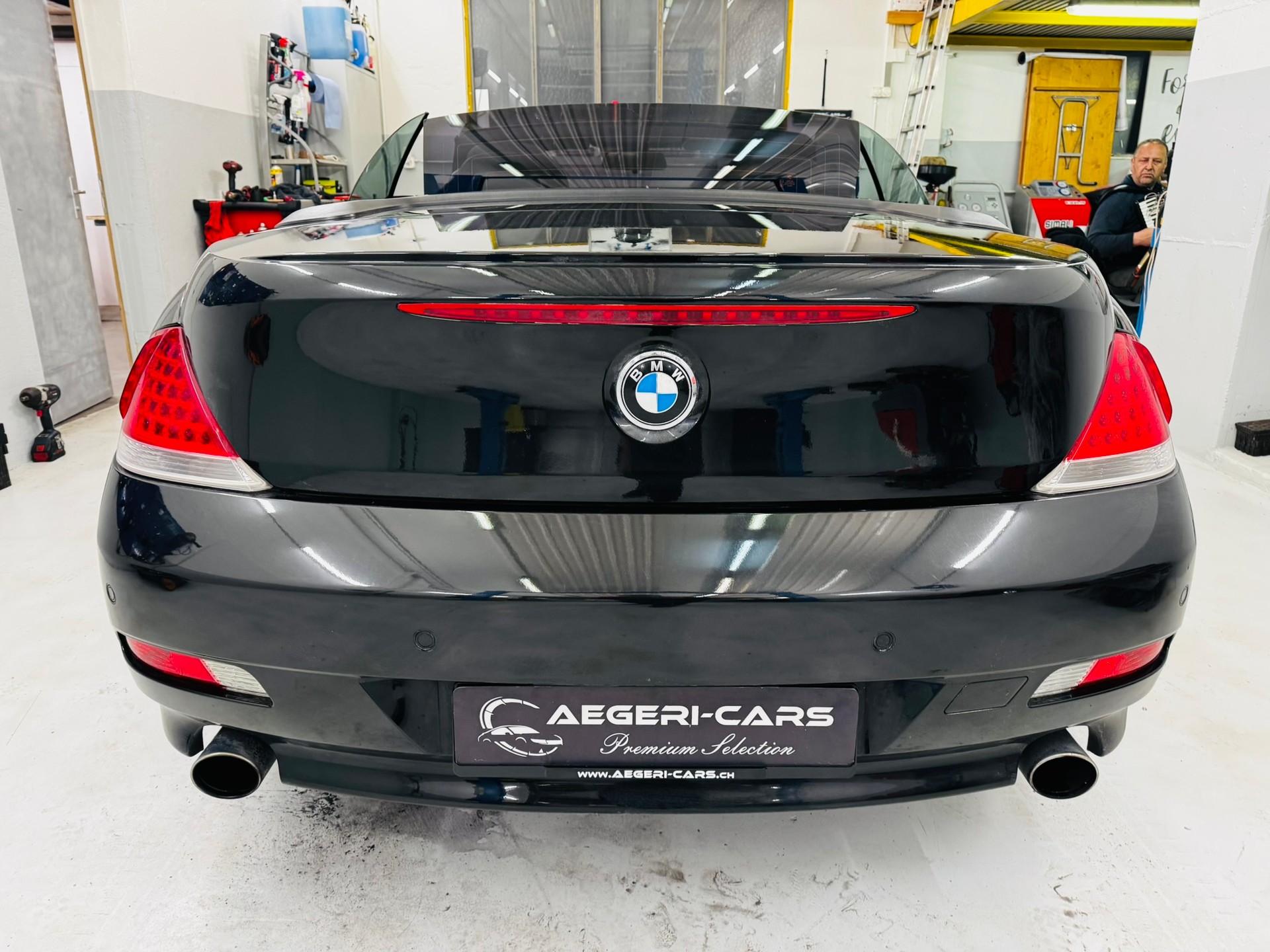 BMW 645i-image-4